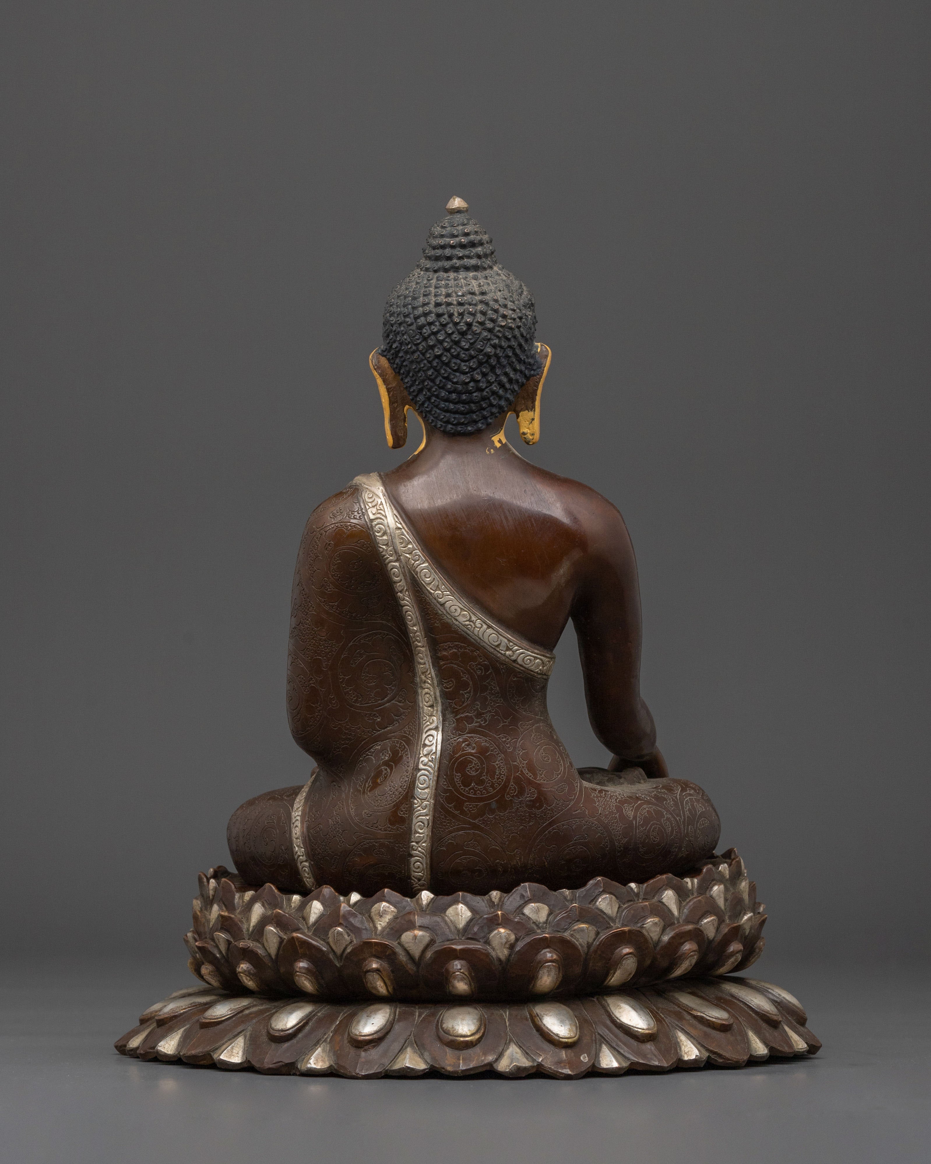 Handcrafted Shakyamuni Buddha Statue | Majestic Figurine