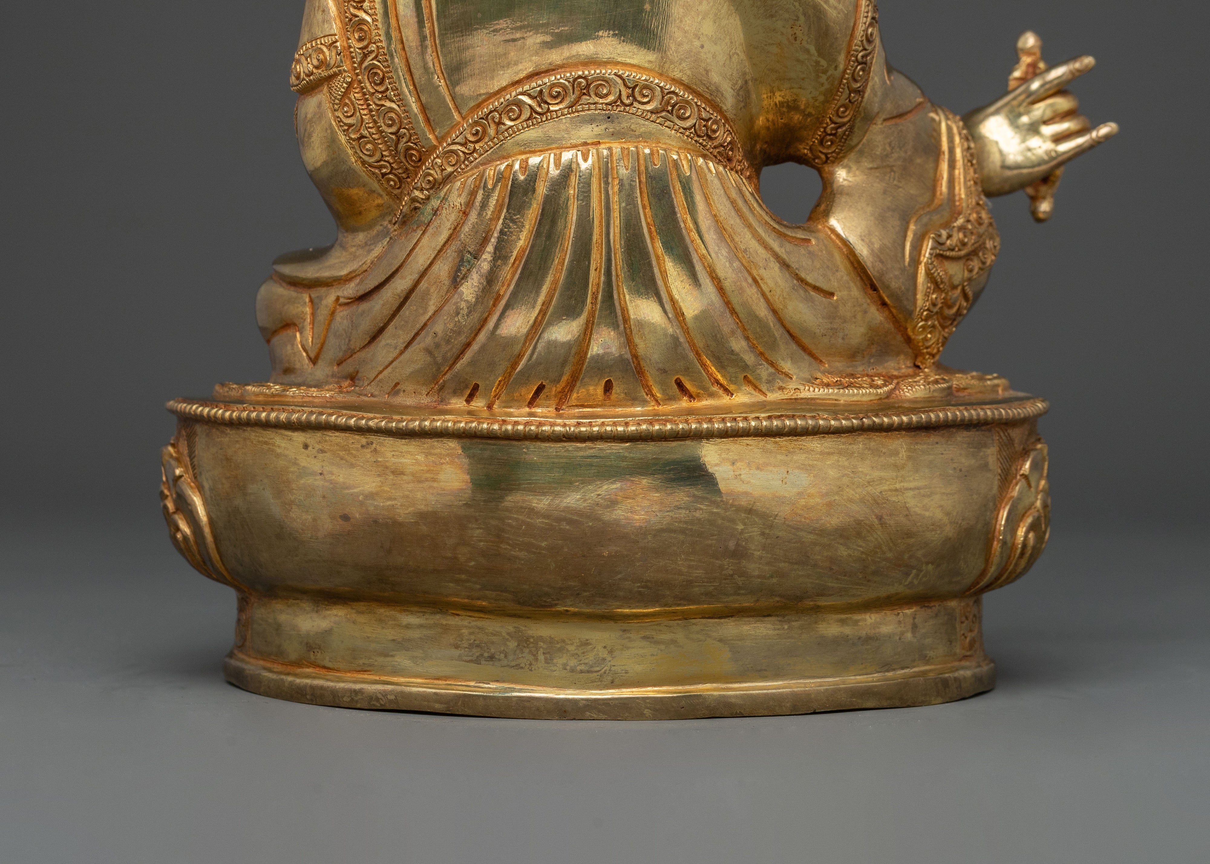 Guru Rinpoche Spiritual Statue | Divine Protector