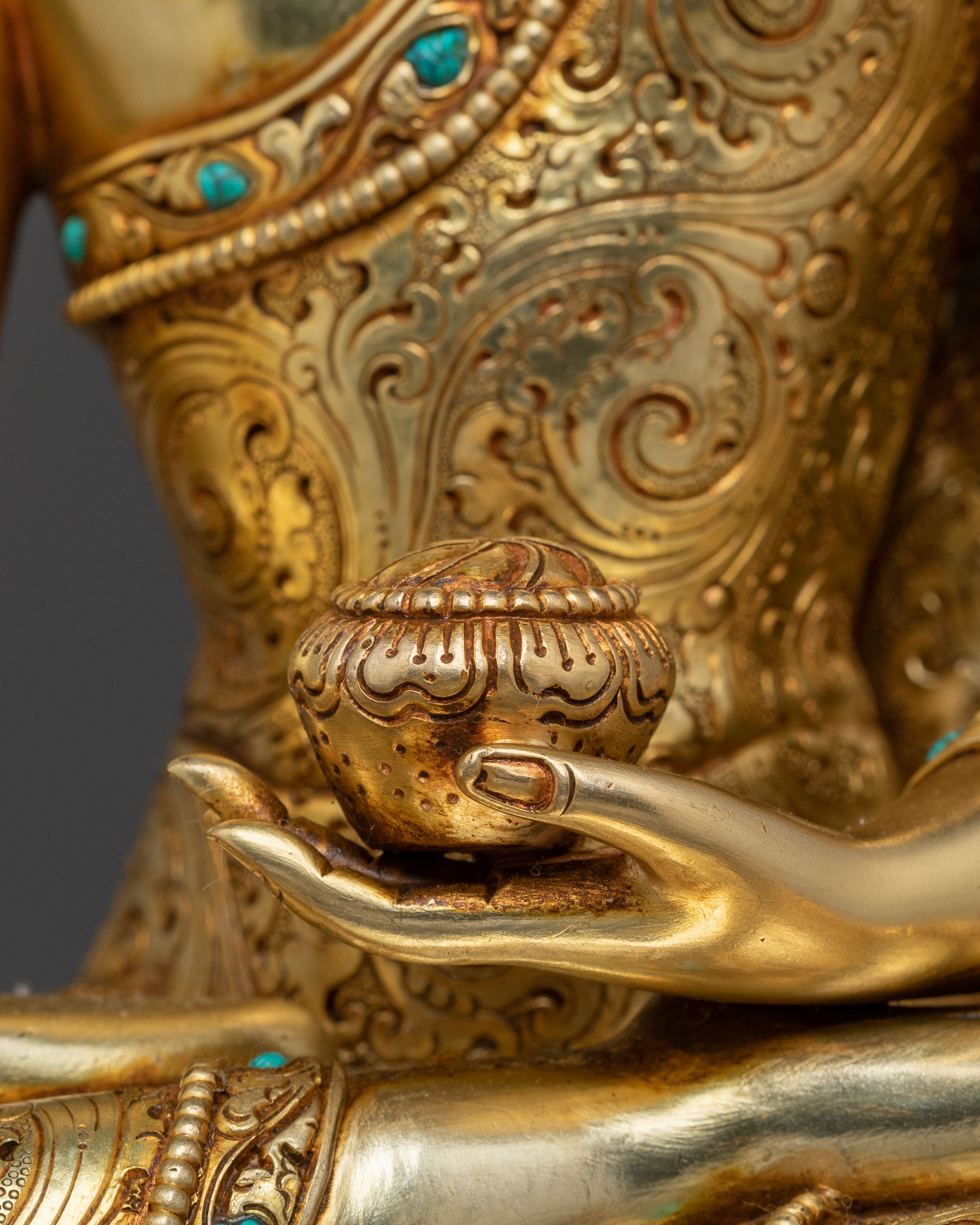 Shakyamuni Buddha Altar Statue Decor | Spiritual Home Accent