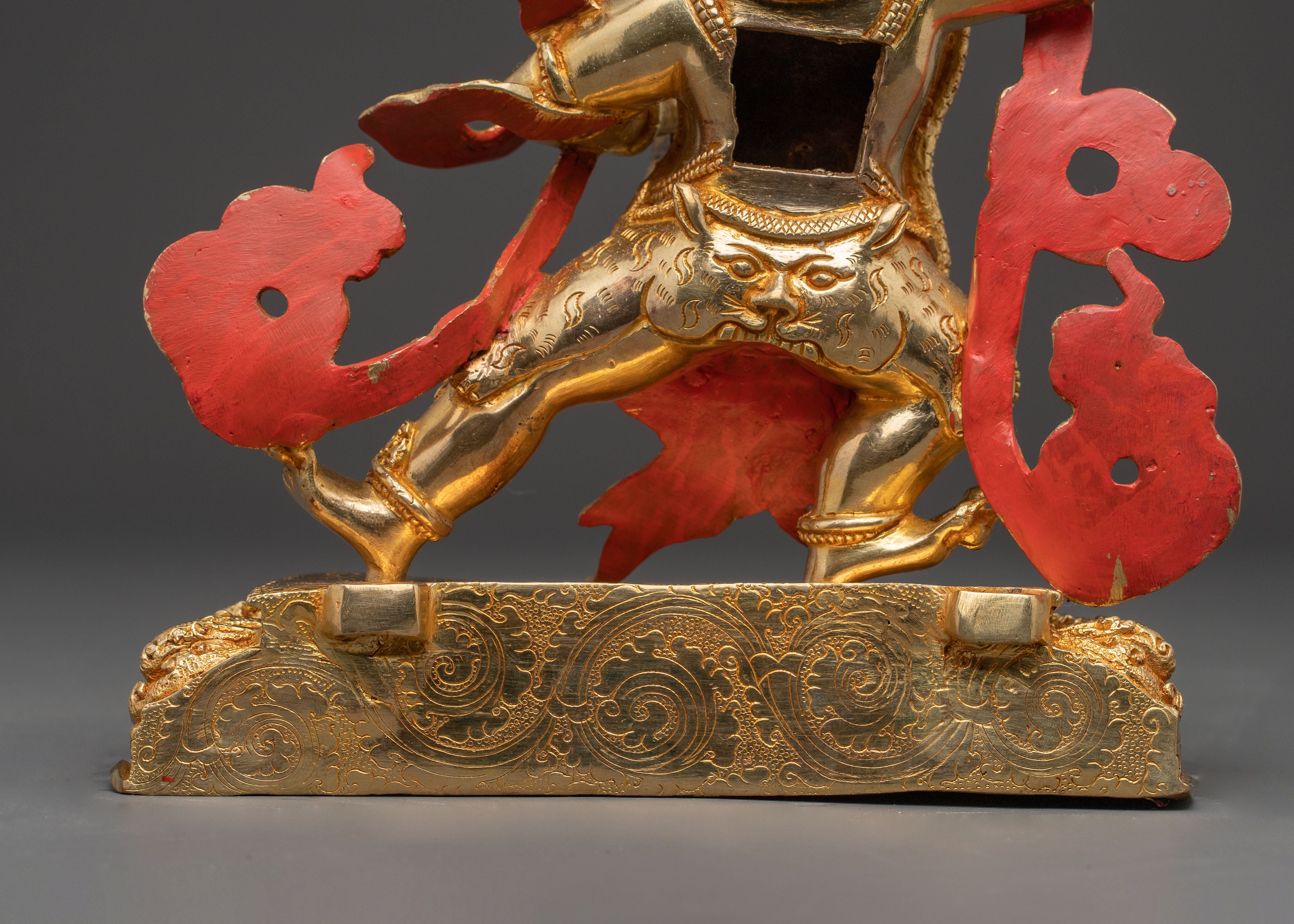 Handcrafted Vajrapani Statue: Protector of All Buddhas