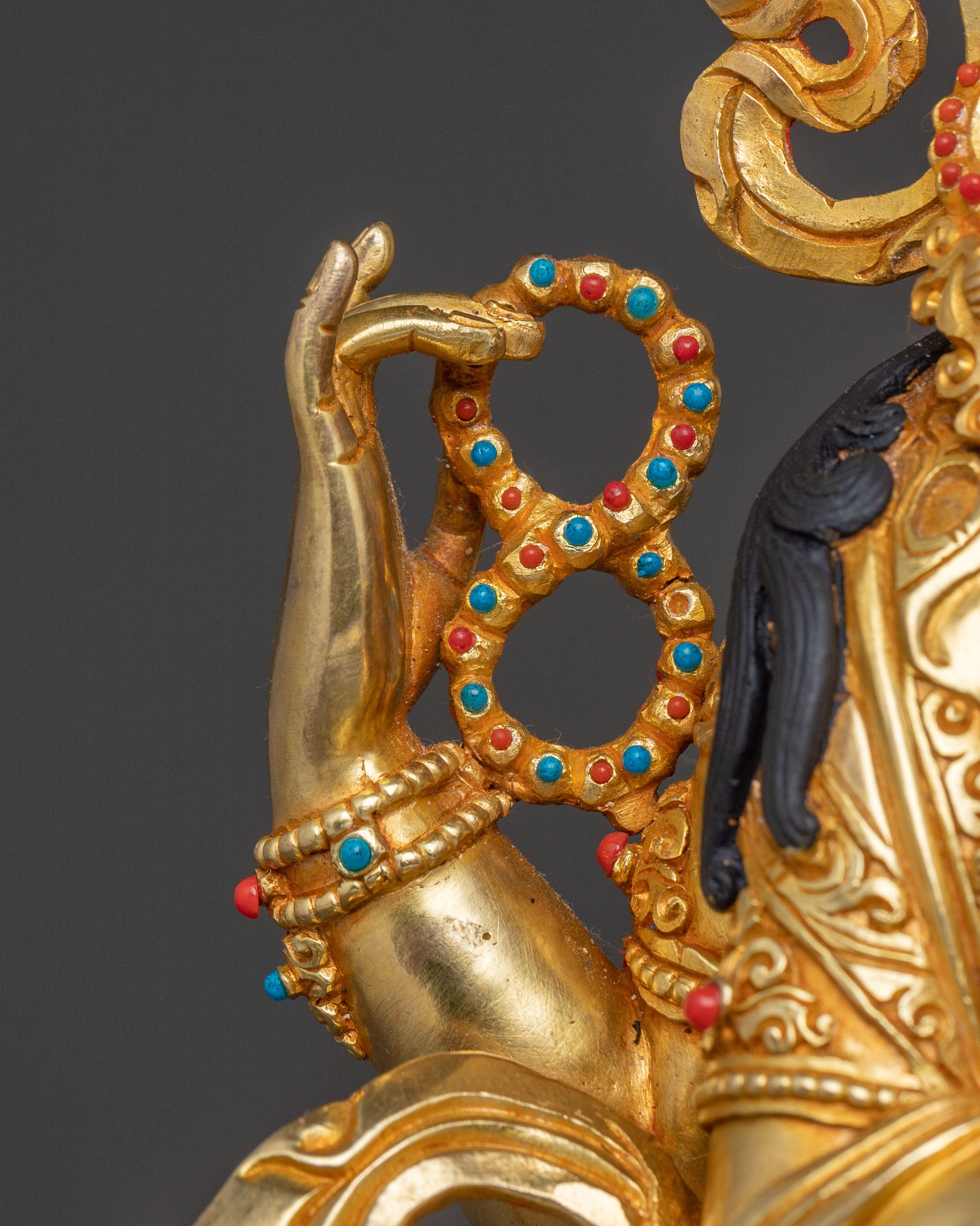 Handcrafted Chenrezig Statue | Serene Compassion