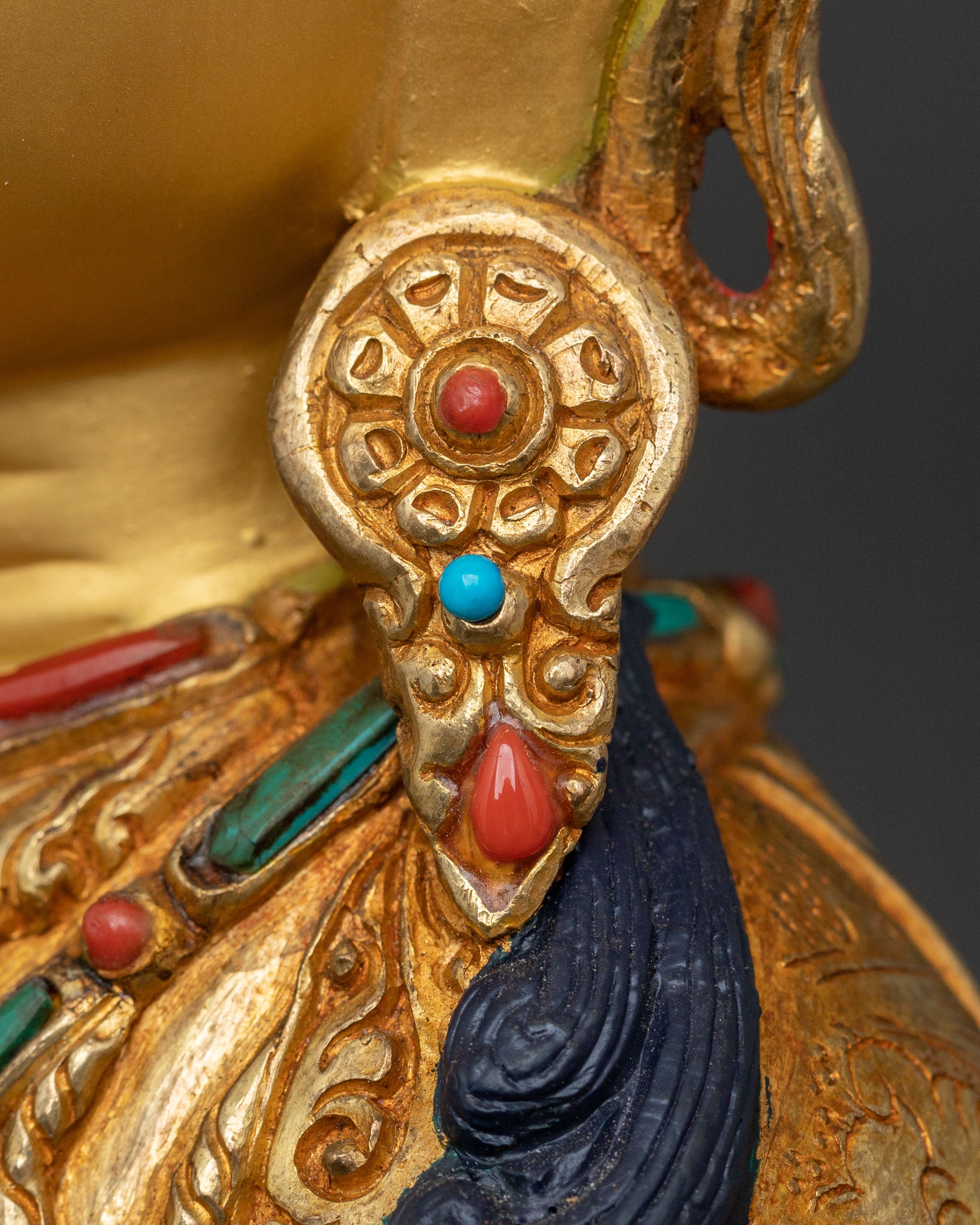 Chenrezig Statue: Symbol of Boundless Compassion
