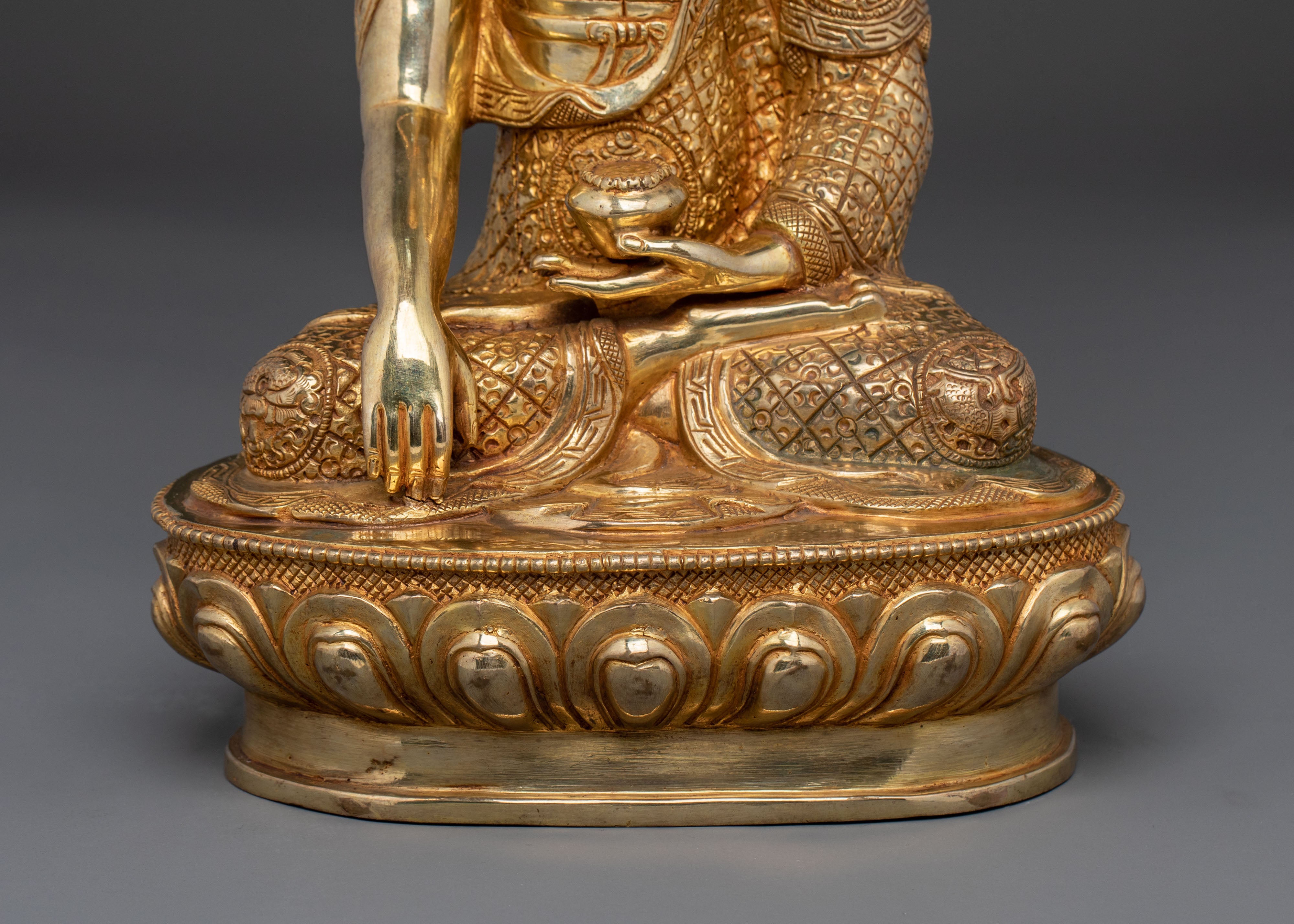 Meditating Buddha: Shakyamuni Statue | Altar Decor
