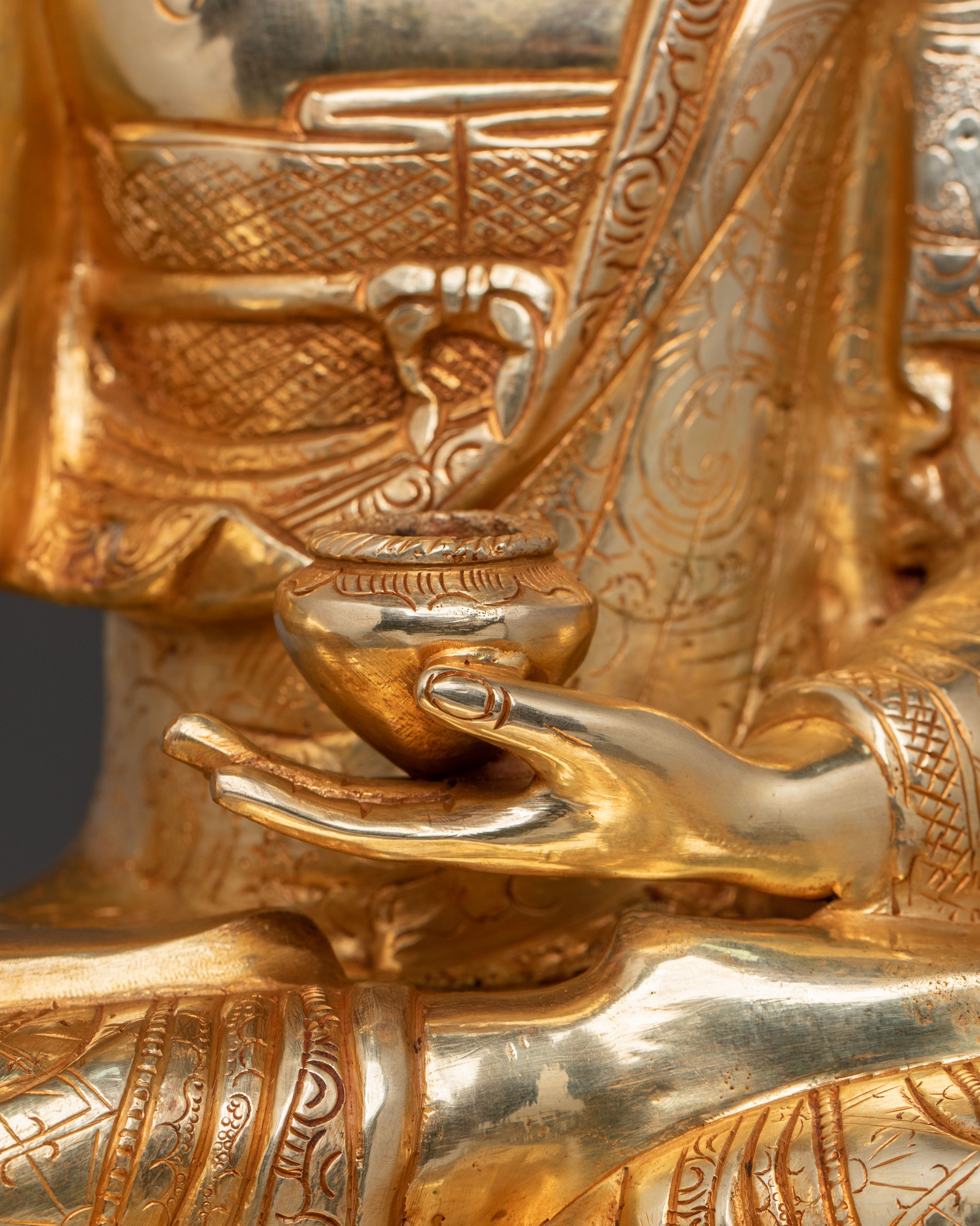 Shakyamuni Buddha Statue | Enlightened Figure