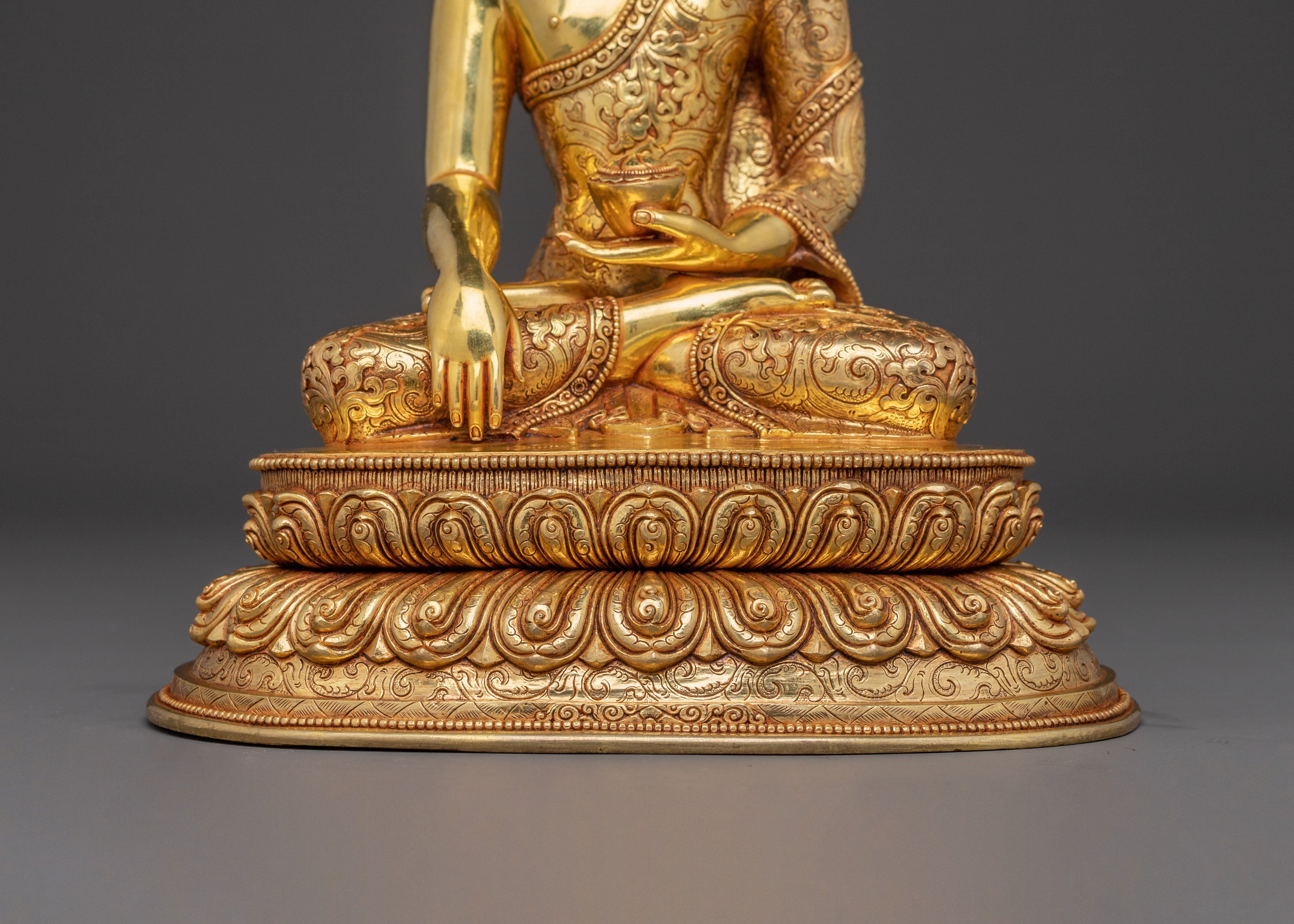 Shakyamuni Buddha Statue for Serenity Meditating - Exquisite 24K Gold Gilded