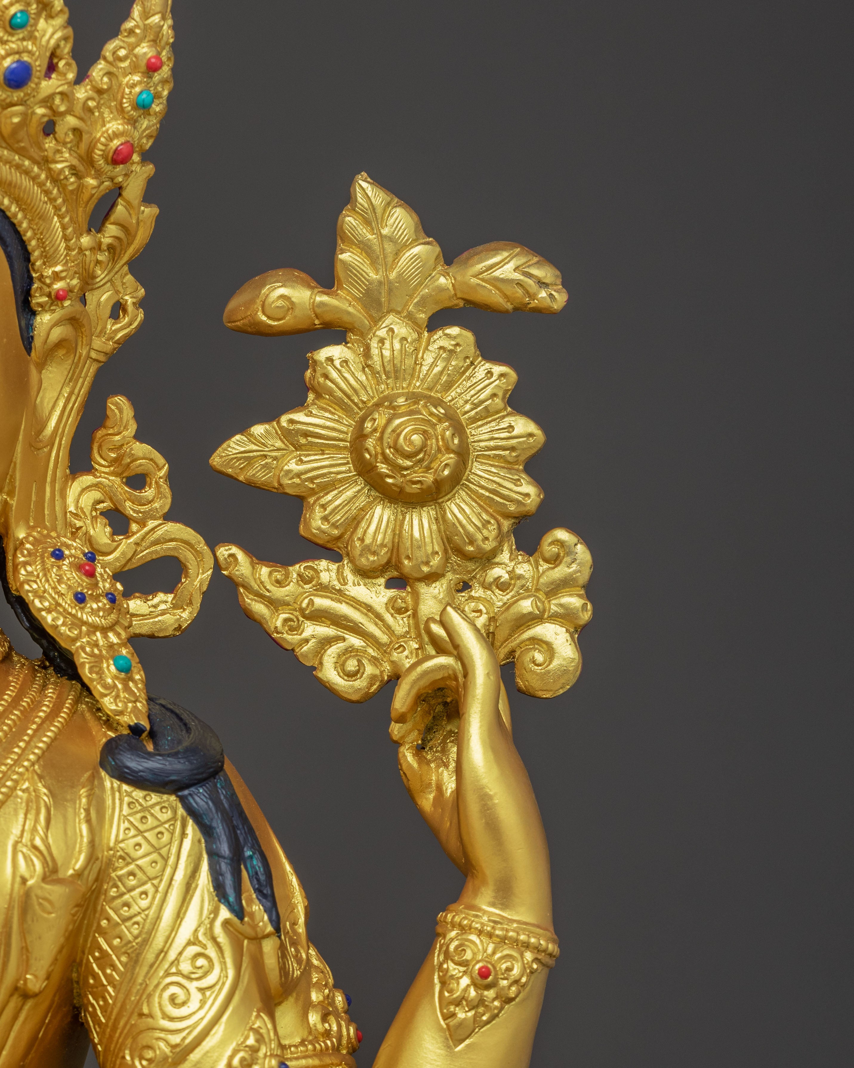 Chenrezig Golden Statue | Meditational Home Decor
