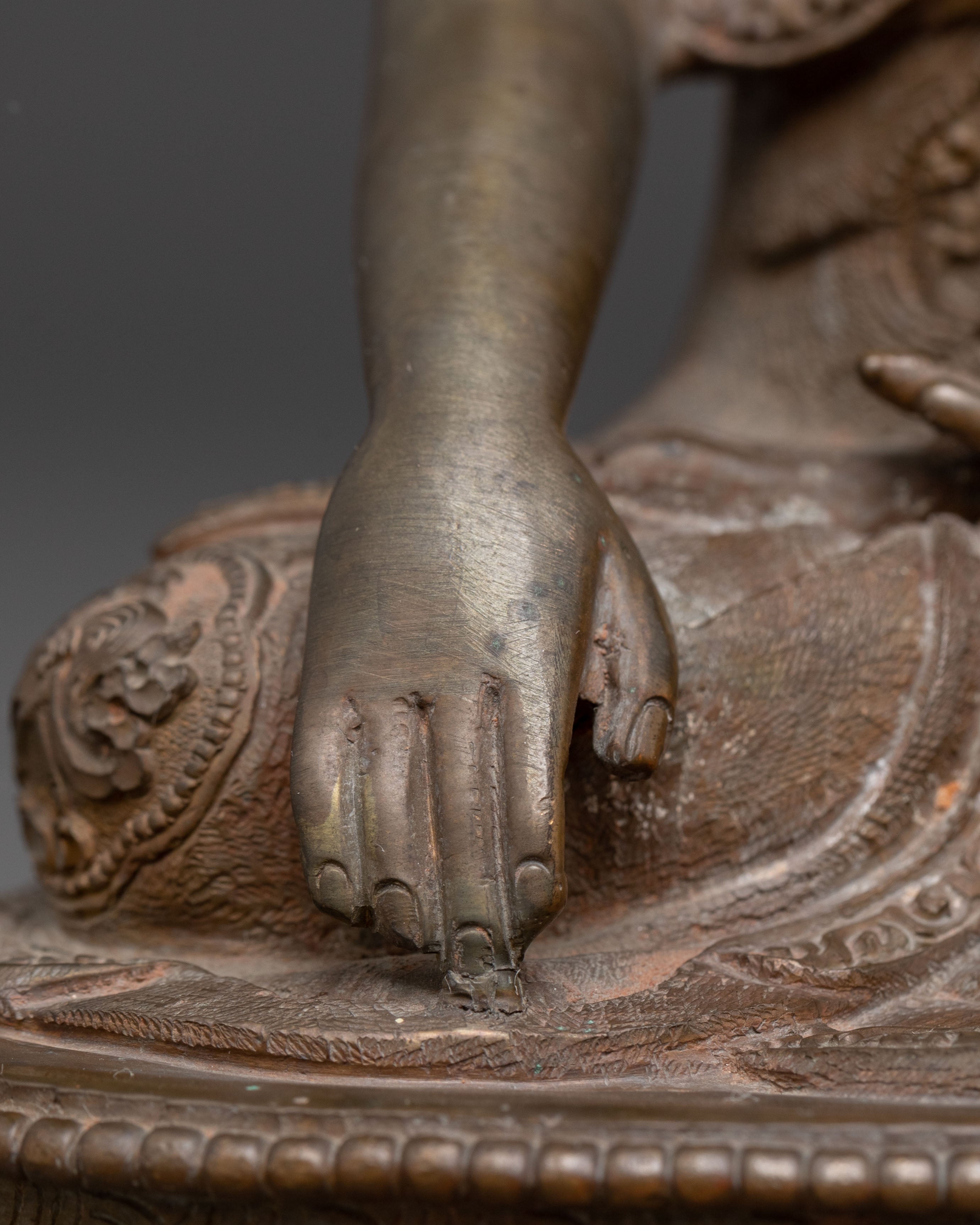 Handcrafted Gautam Buddha Oxidized Copper Statue – Antique Finish