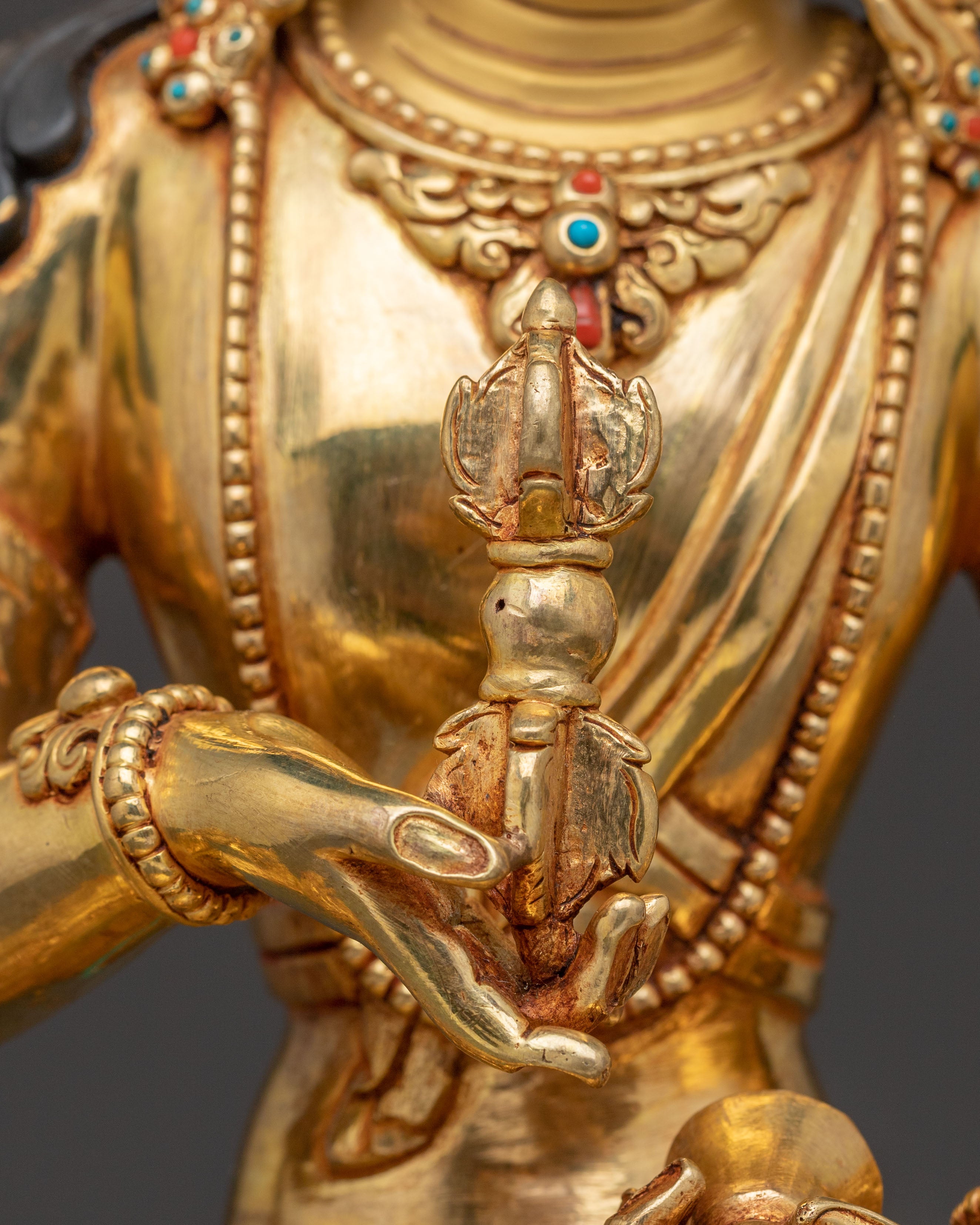 Vajrasattva Buddhist Blessing Statue – Radiant 24K Gold Masterpiece