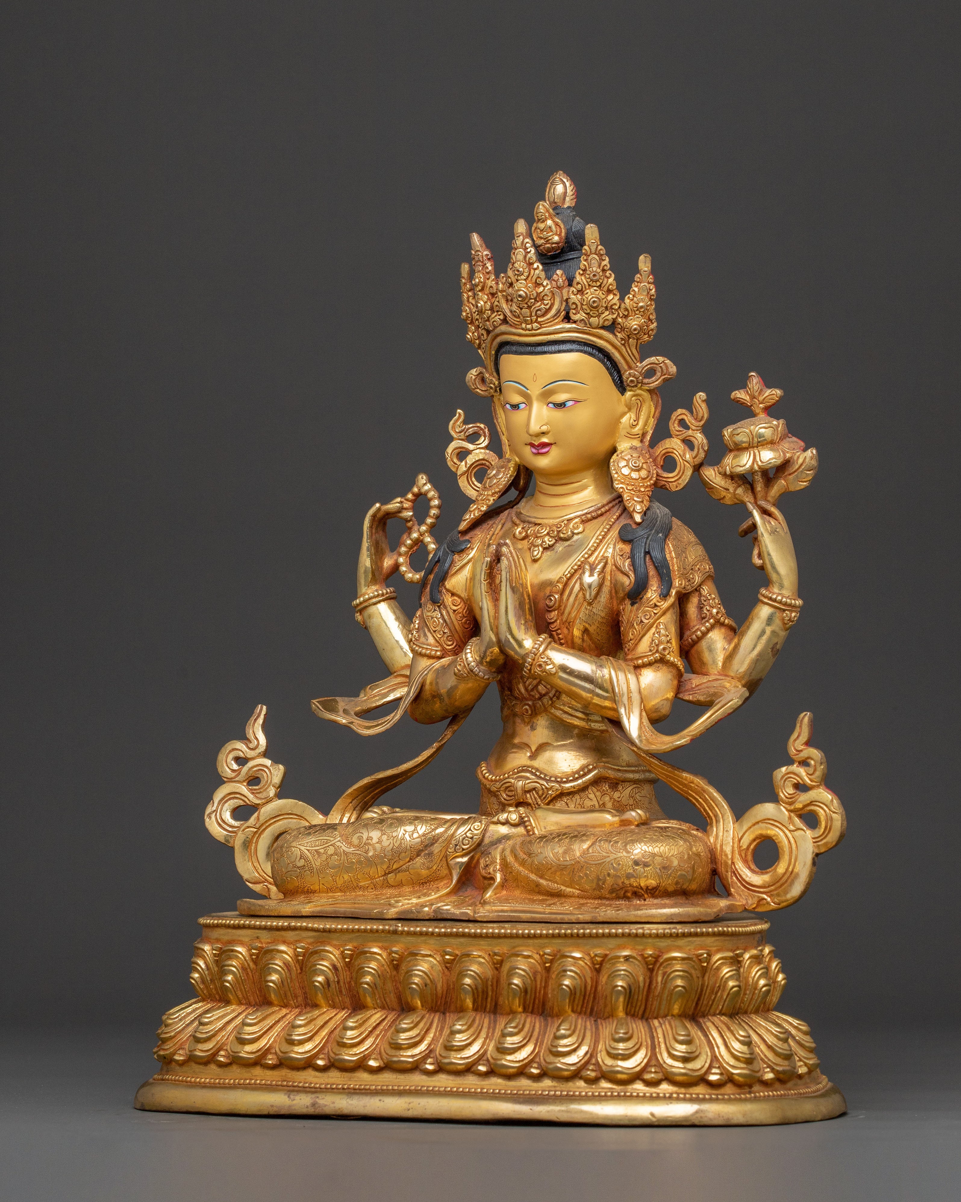 Chenrezig Bodhisattva Blessing Statue – 24K Gold Gilded