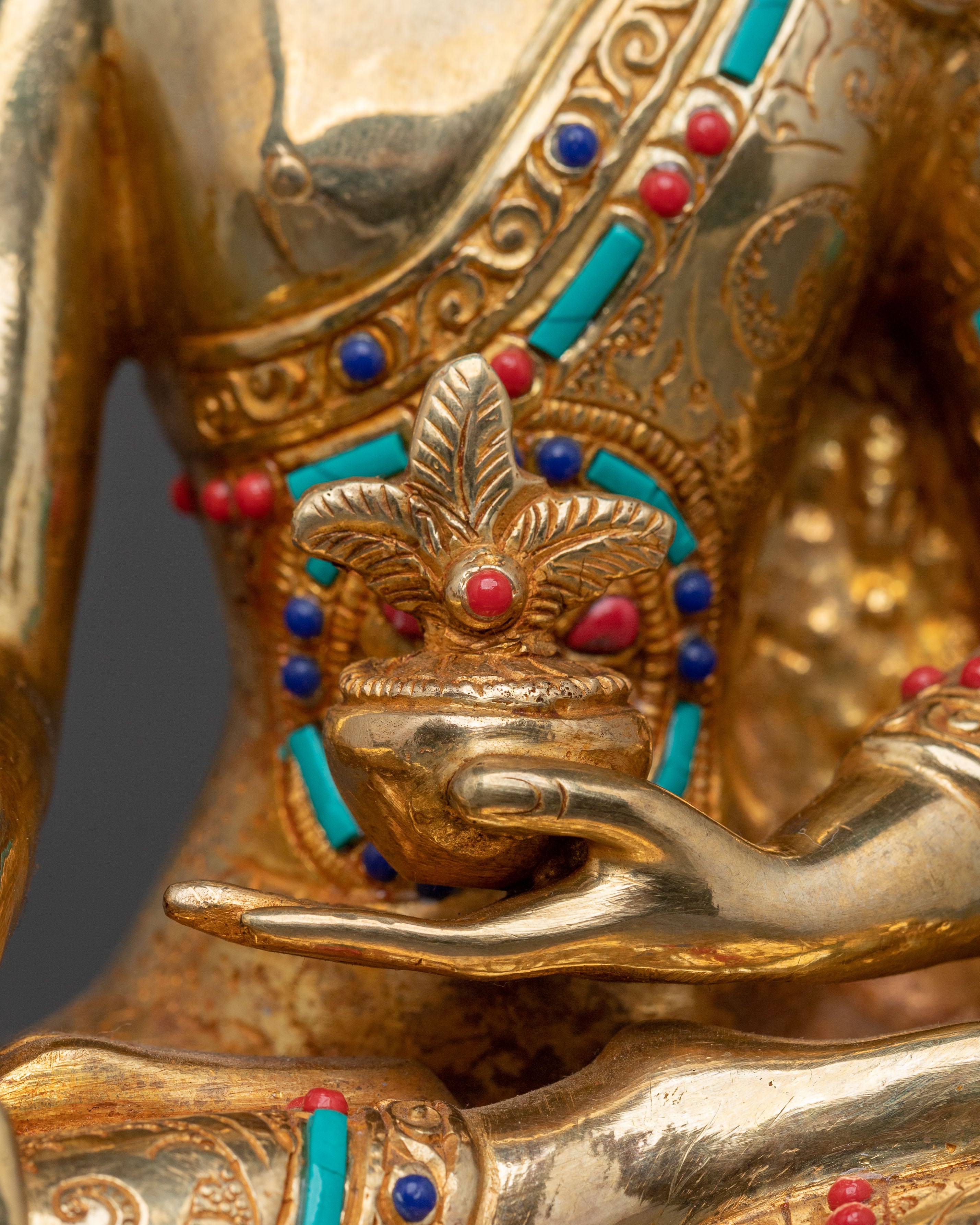 Medicine Buddha Statue: Health Blessing Figurine