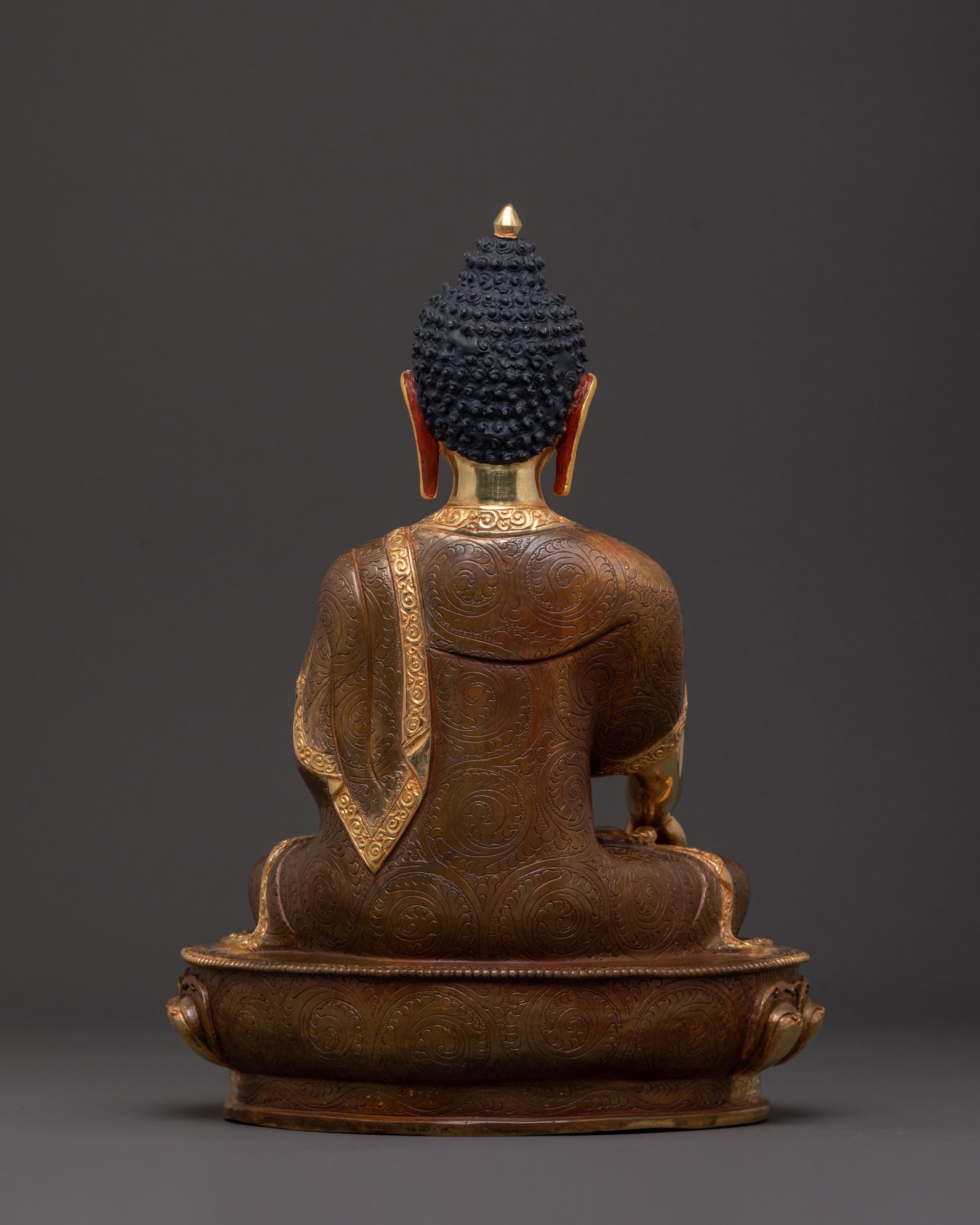 Shakyamuni Buddha Statue in Serene 24k Gold