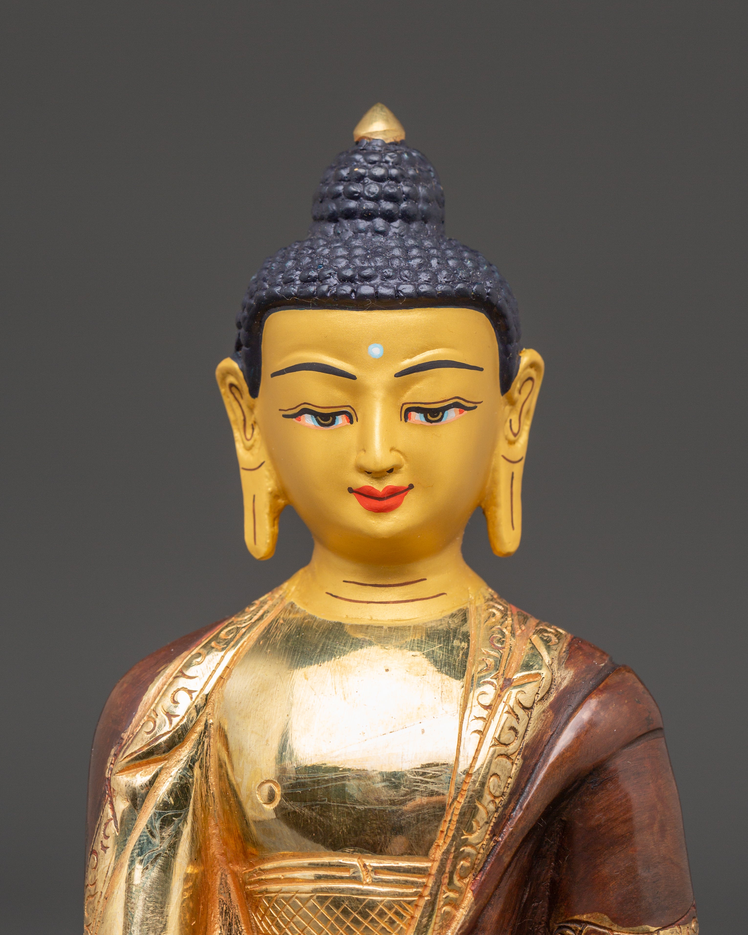 Shakyamuni Buddha Statue: Meditation and Mantra Practice