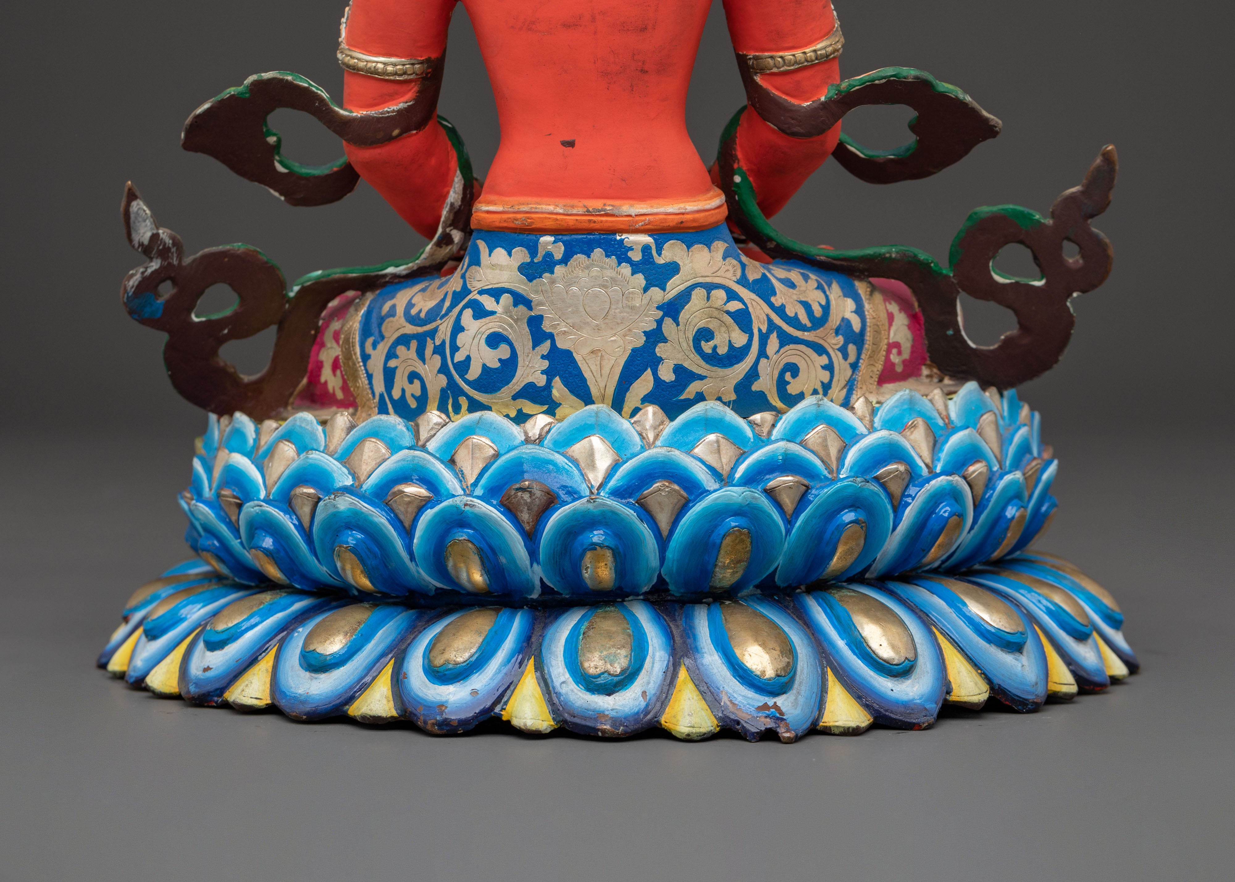 Amitayus Infinite Life Golden Statue – Radiant Sacred Serenity