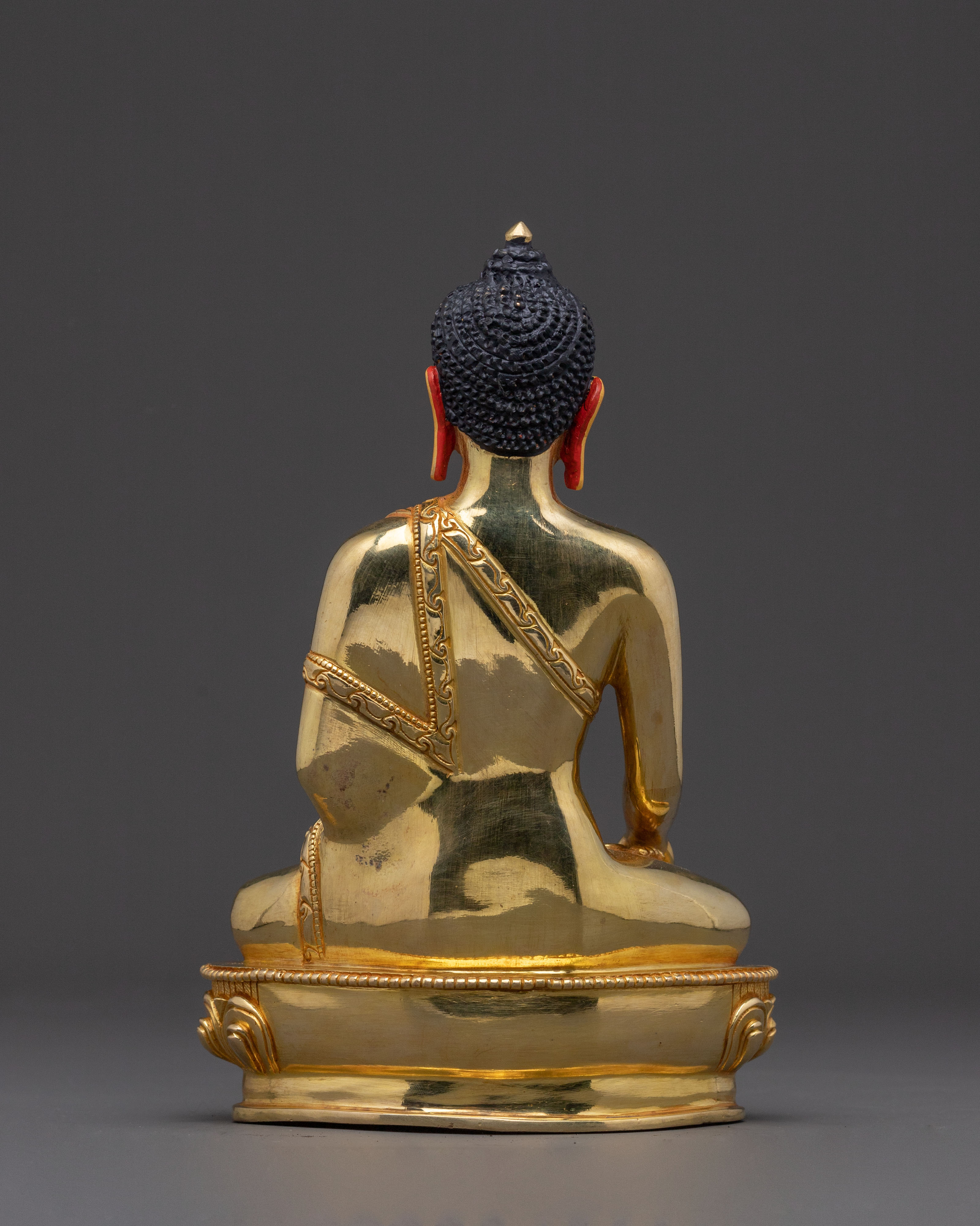 Buddha Shakyamuni Gold Gilded Statue – Serene Copper Art