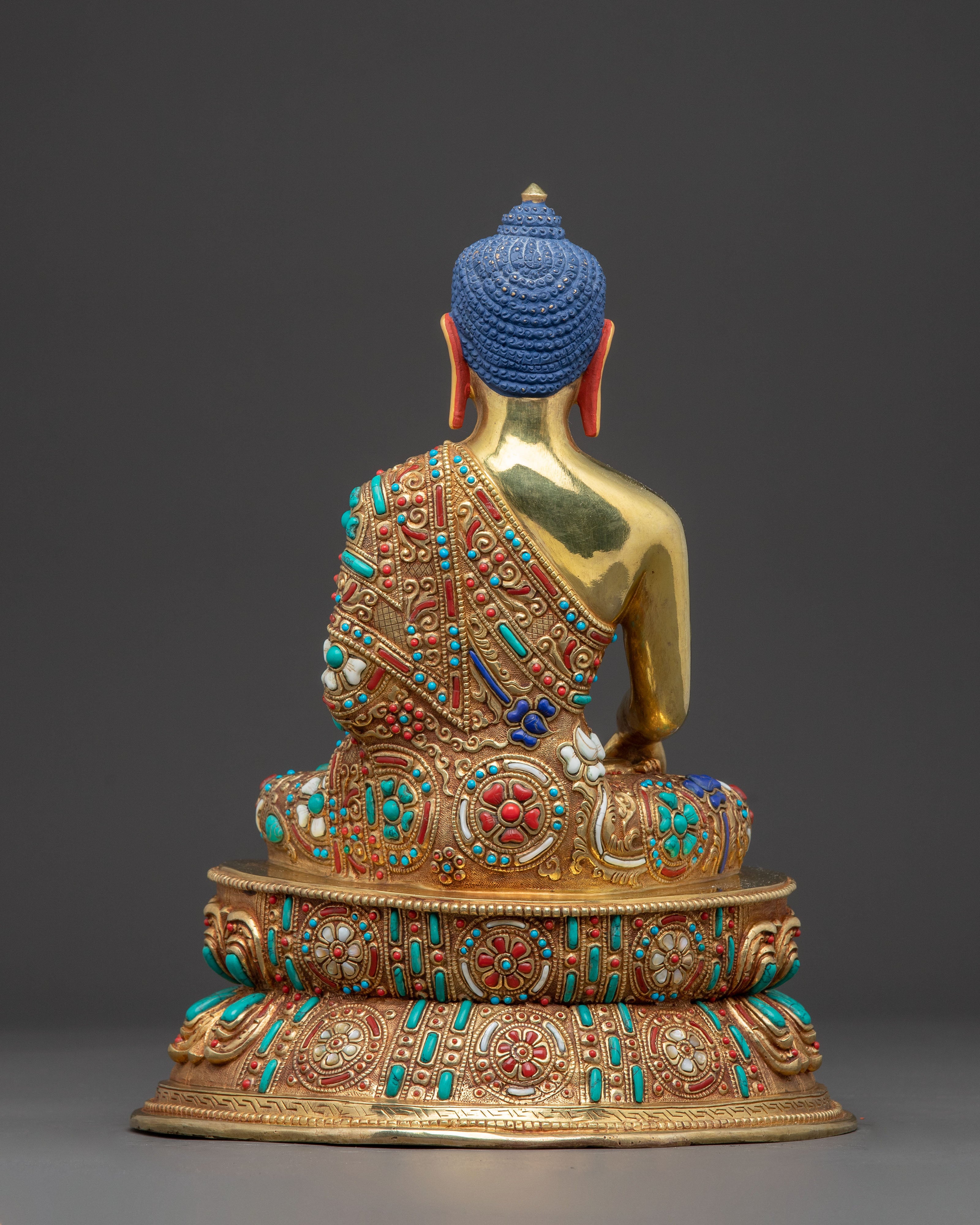 Shakyamuni Buddha Sculpture: Symbol of Power and Wisdom