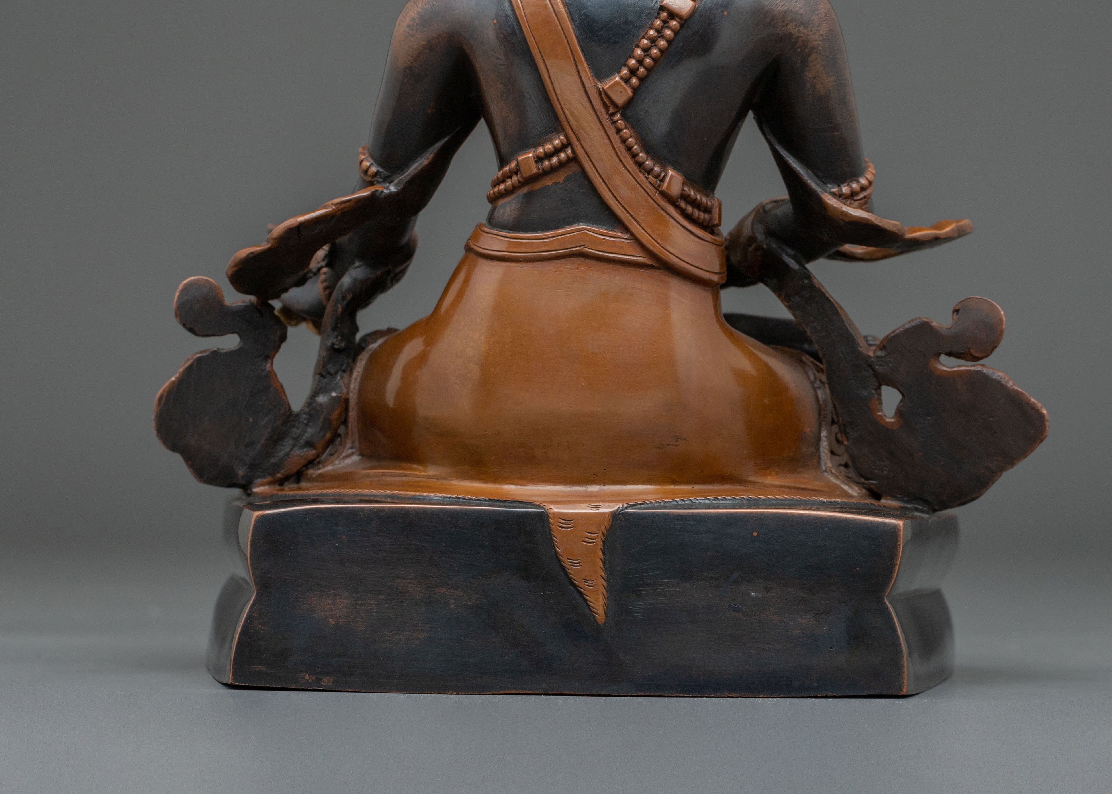 Tibetan Buddhist Master Tilopa Statue: Buddhist Altar Shrine