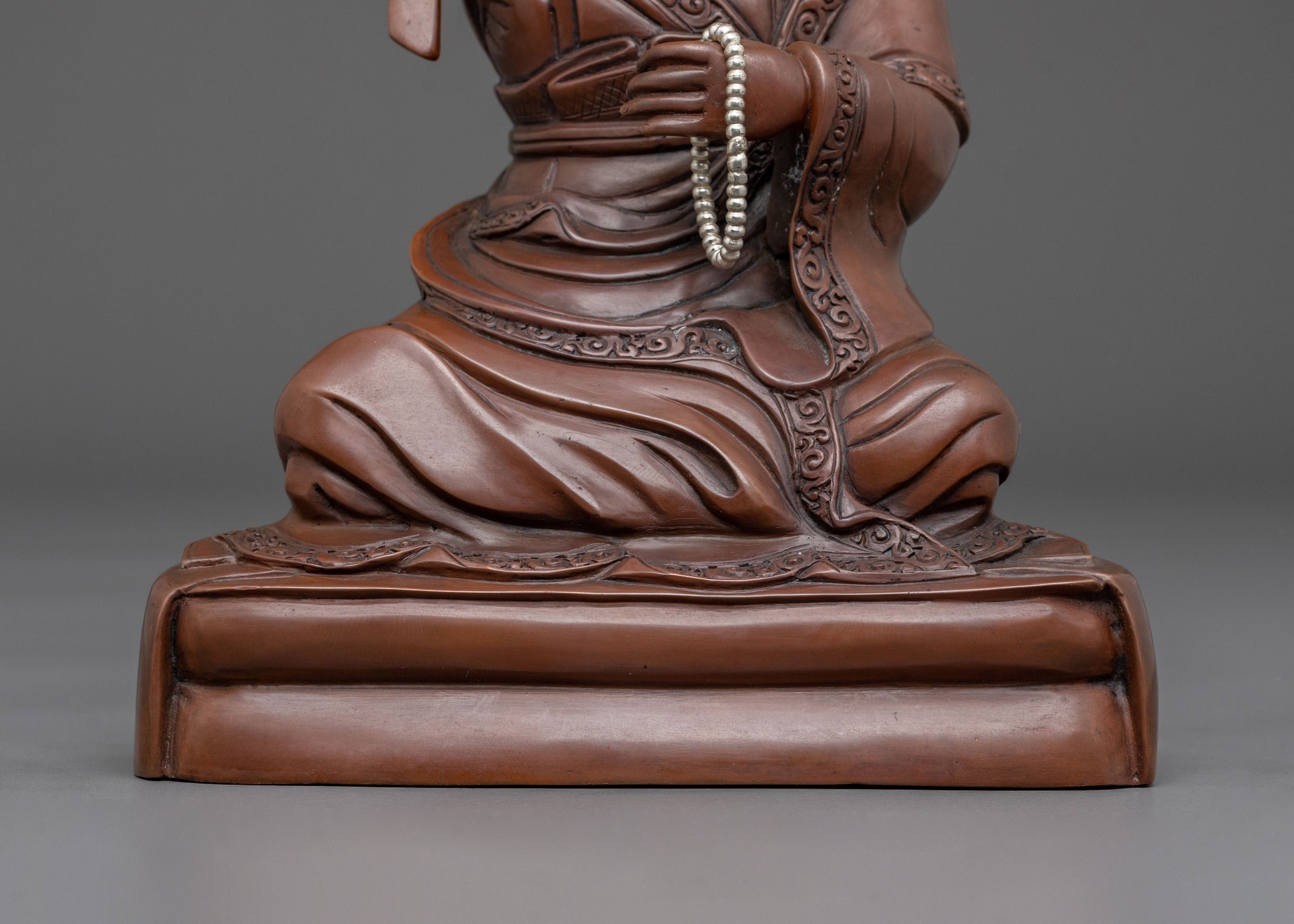 16th Karmapa: Rangjung Rigpe Dorje Statue