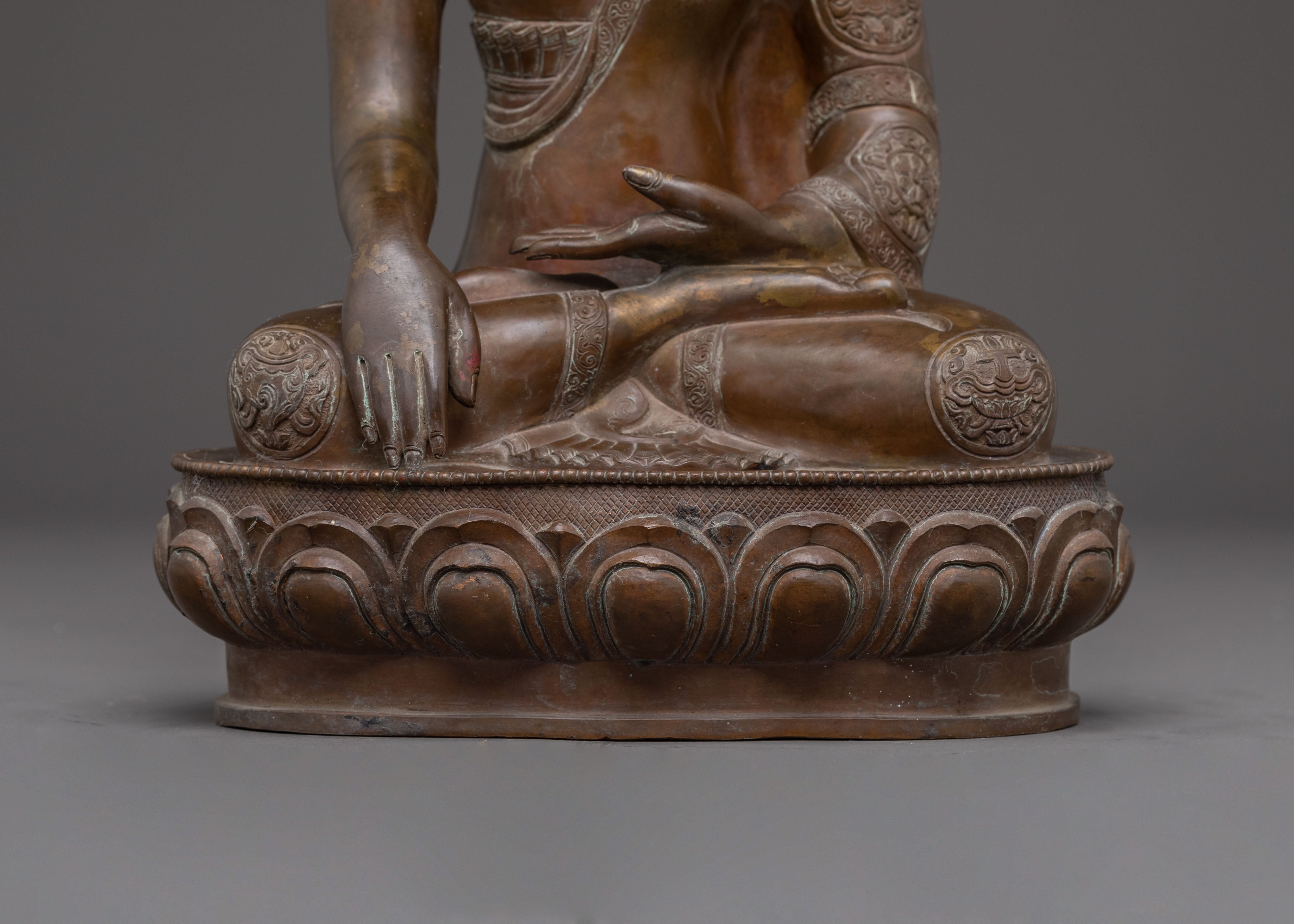 Teacher of Dharma Oxidized Buddha Shakyamuni Statue – Antique Copper