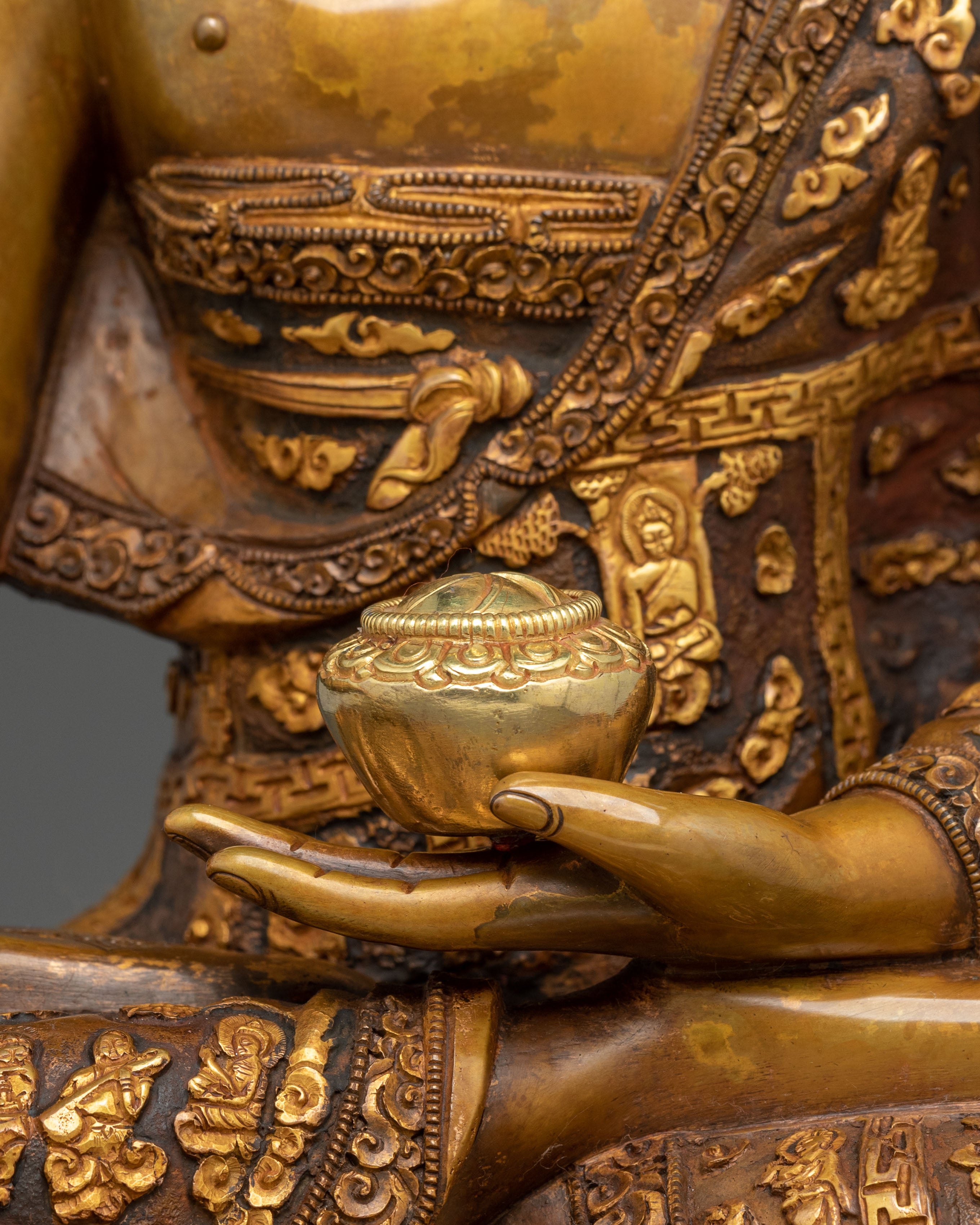 Hand-Carved Shakyamuni Buddha Figurine | Home Decor