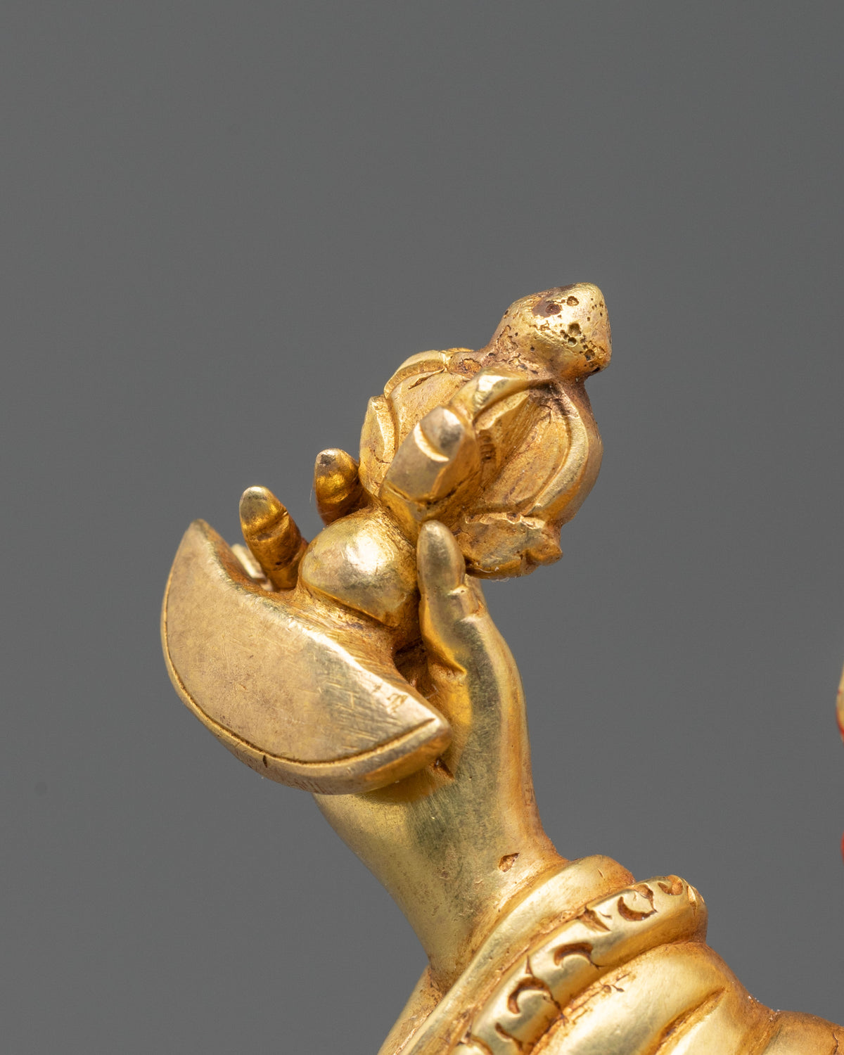 Mahakala Bernakchen Statue | Black-Cloaked Protector
