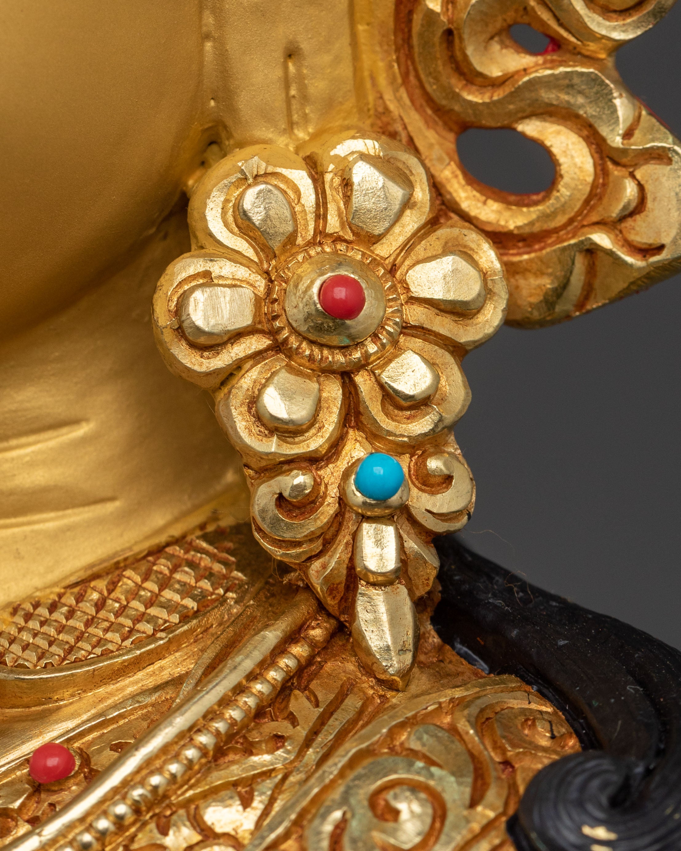 Buddhist Precious Figurine of Guru Rinpoche in Glimmering 24K Gold