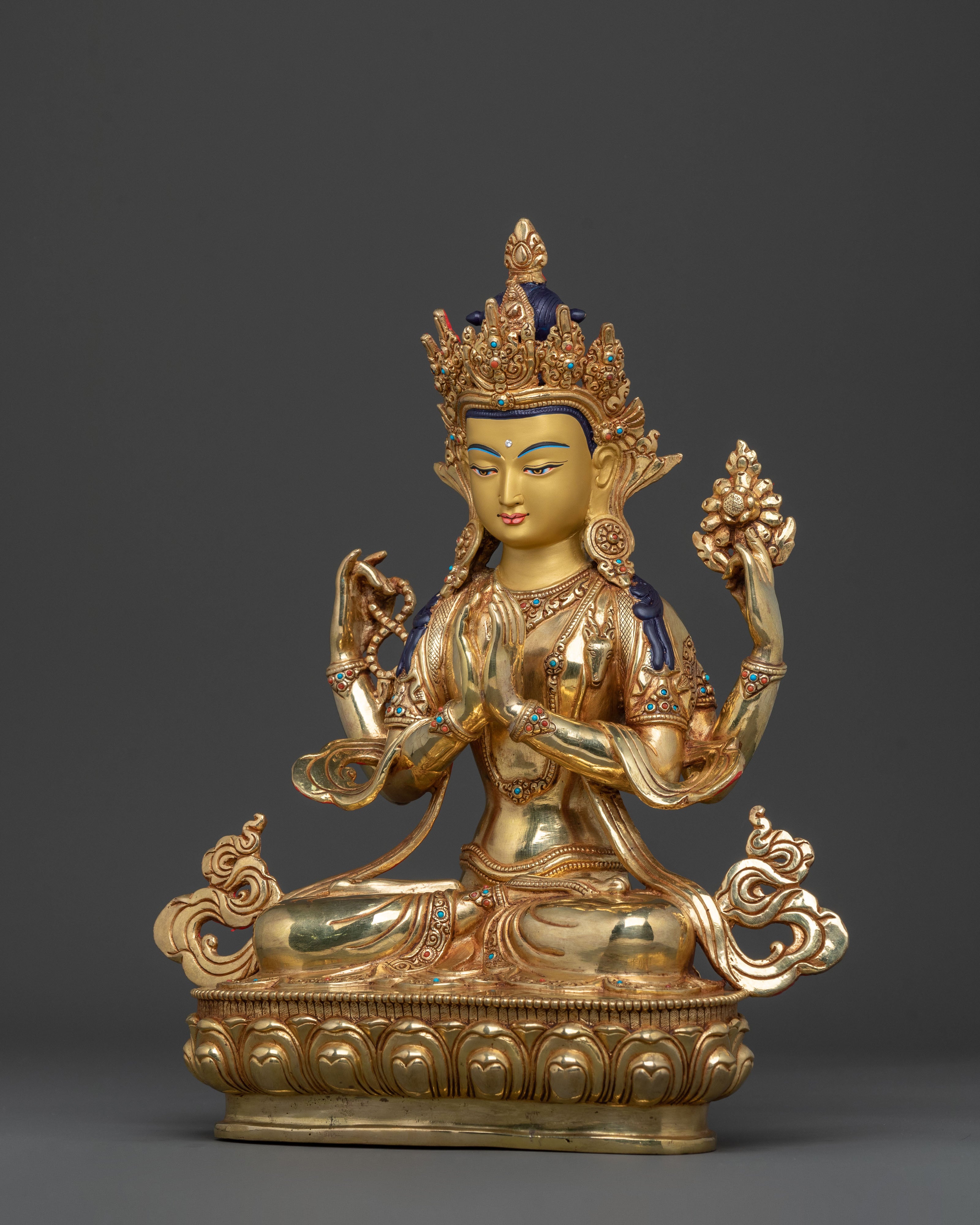 Chenrezig Sculpture: Compassionate Bodhisattva