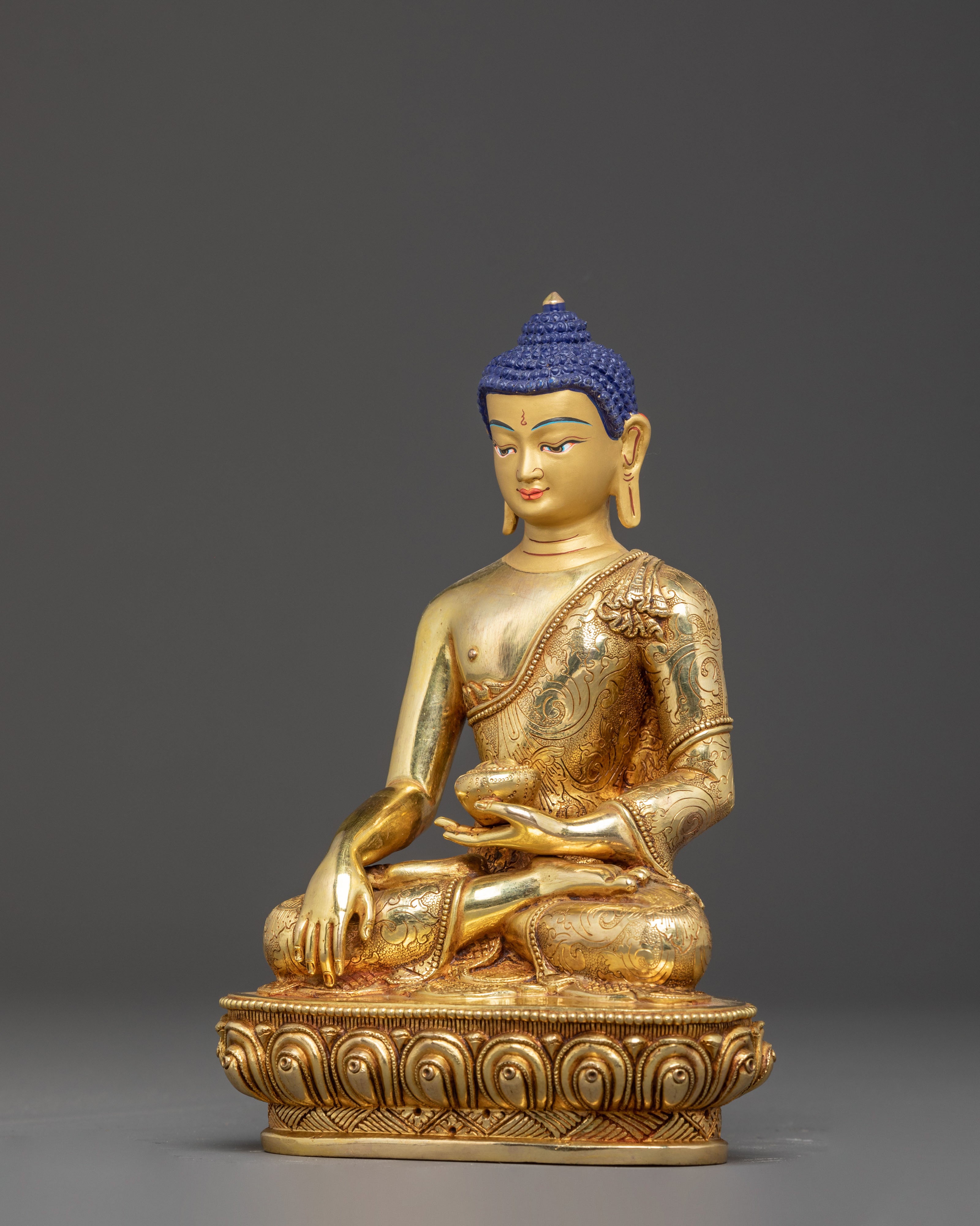 Shakyamuni Enlightened Buddha Statue: Handcrafted Serenity
