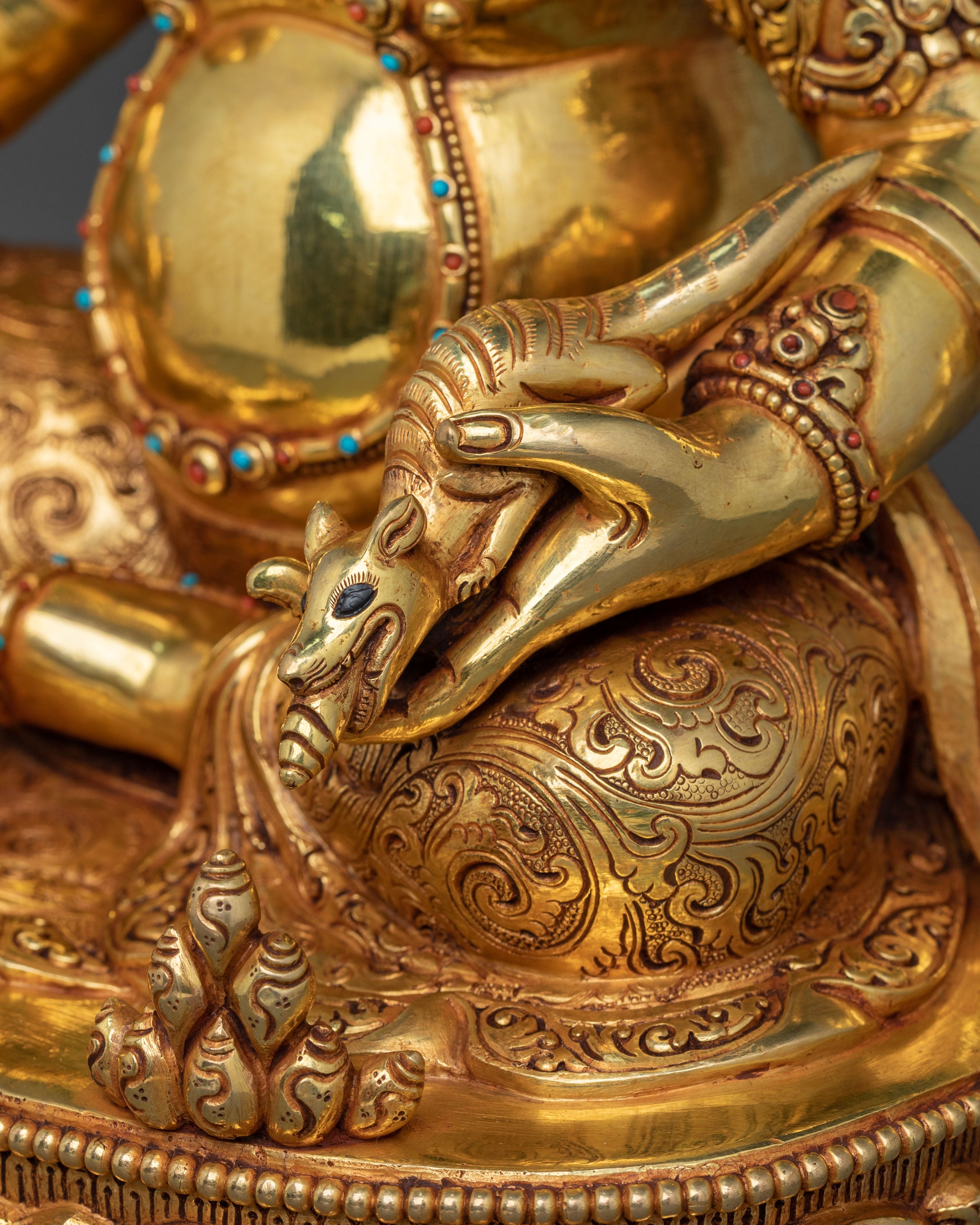 Handcrafted Dzambhala Statue: Tibetan Wealth God