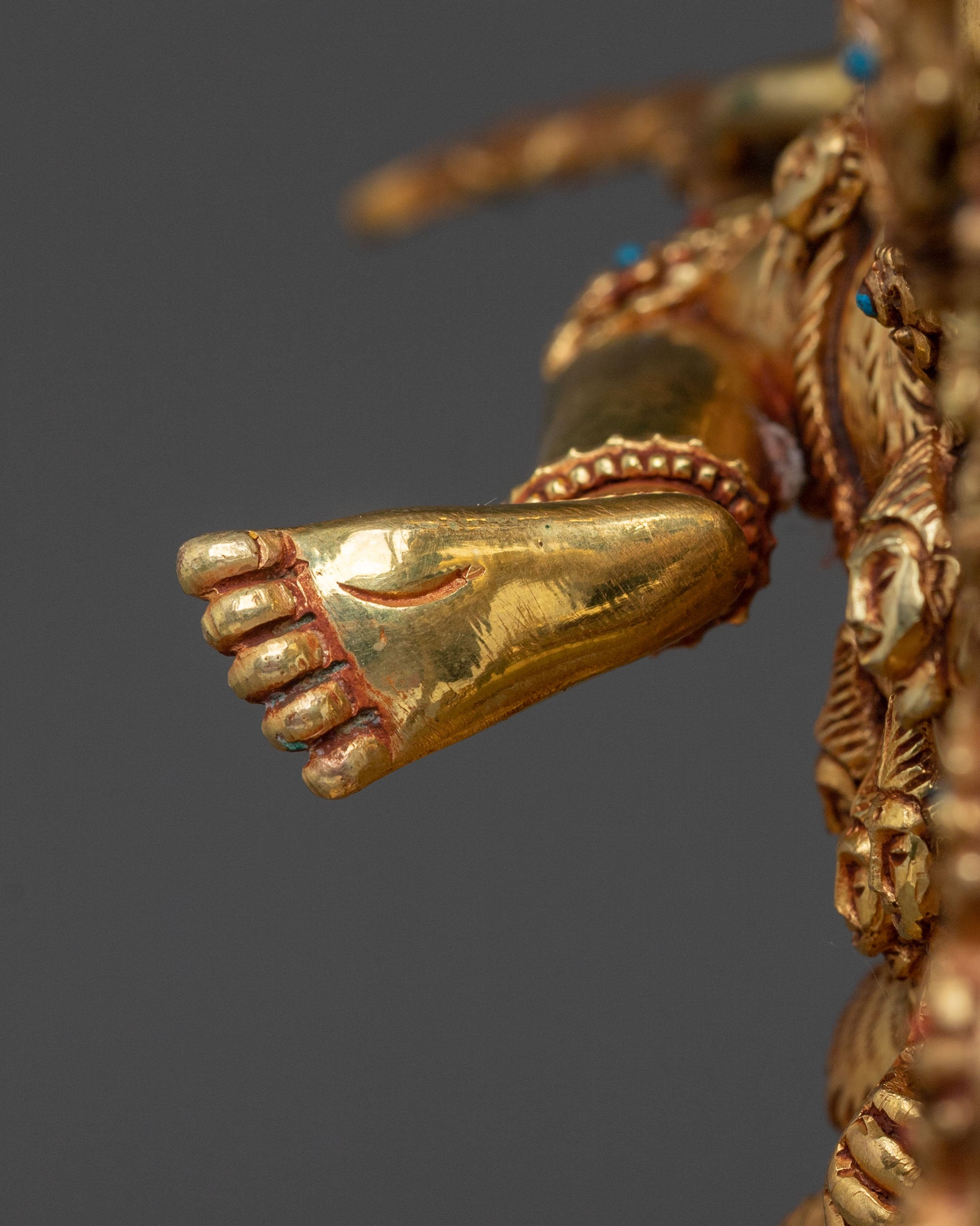 Handcrafted Kurukulla Sculpture: Himalayan Buddhist Art