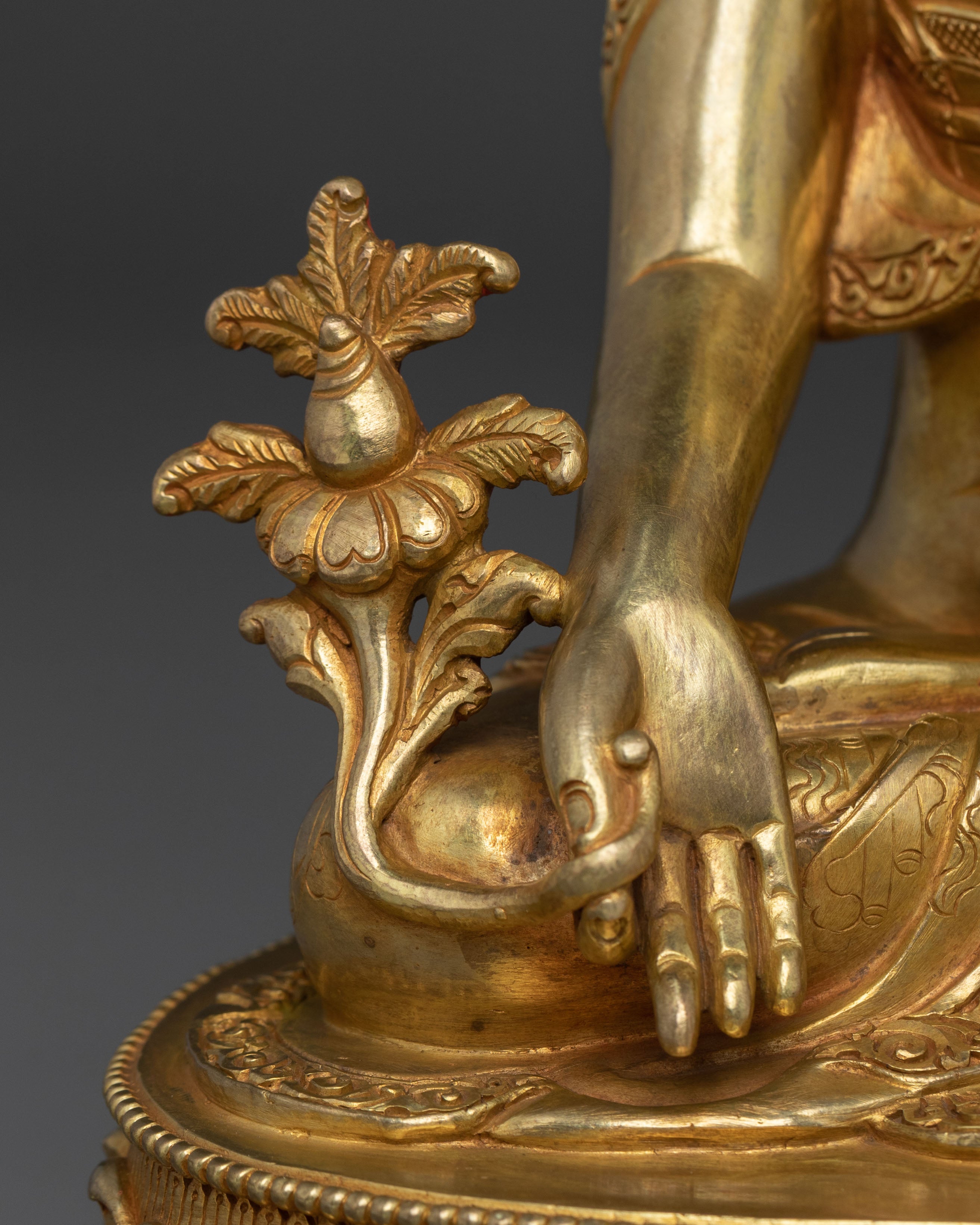 Medicine Buddha Statue of Healing Light | Traditional Buddhist Sculpture
