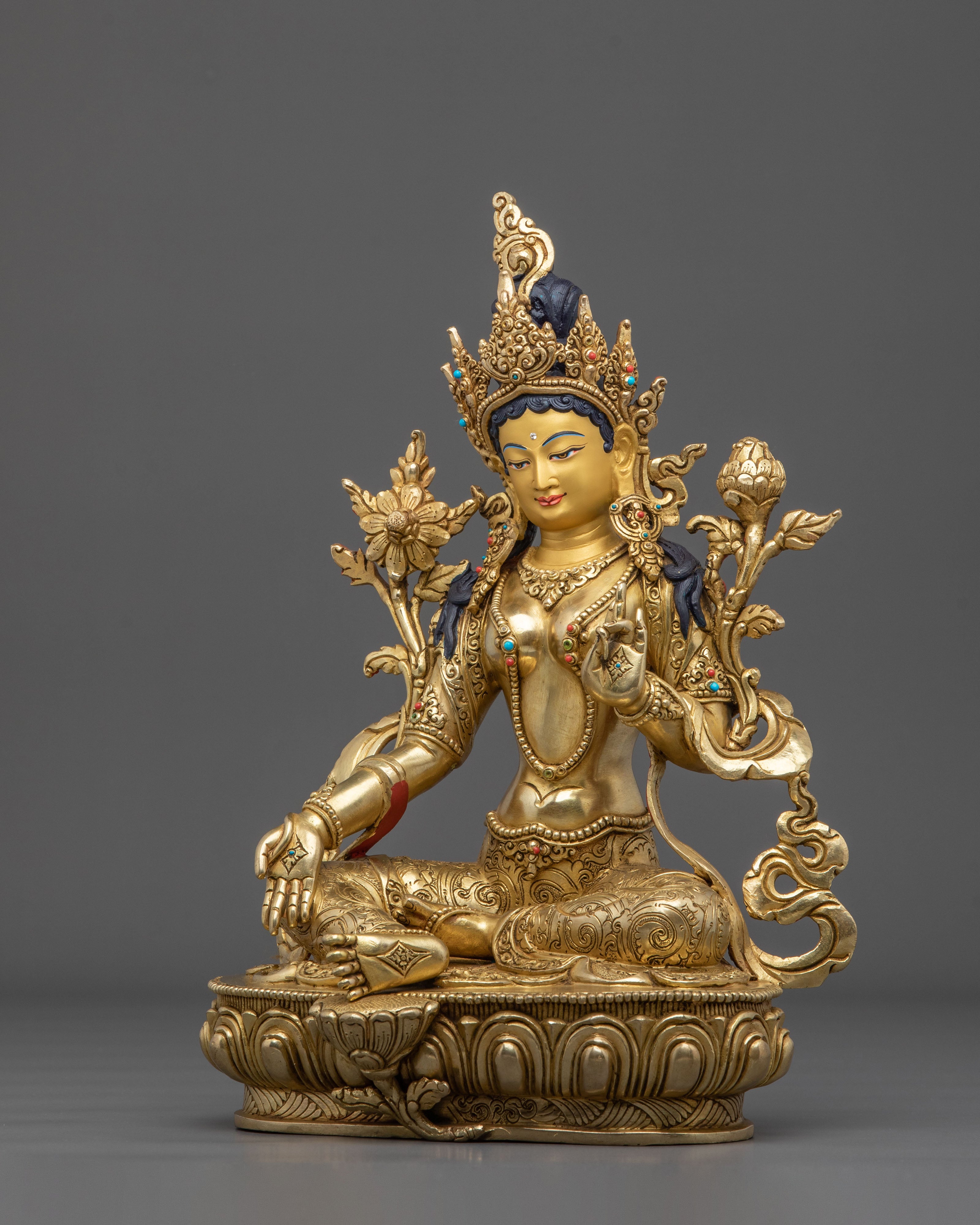 Green Tara Statue: Embodiment of Fearless Compassion