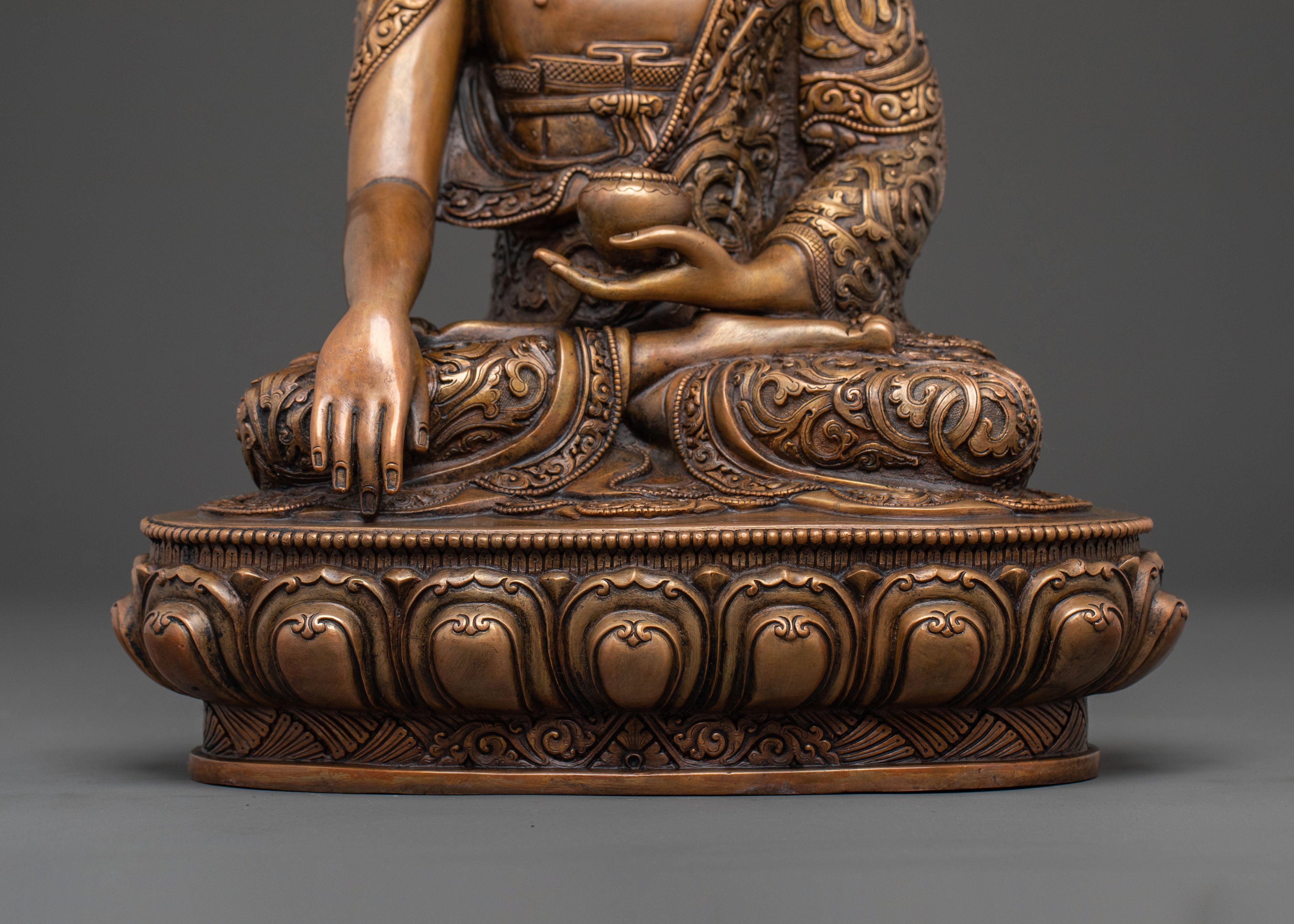 Shakyamuni Buddha Statue for Decor – Oxidized Copper Art
