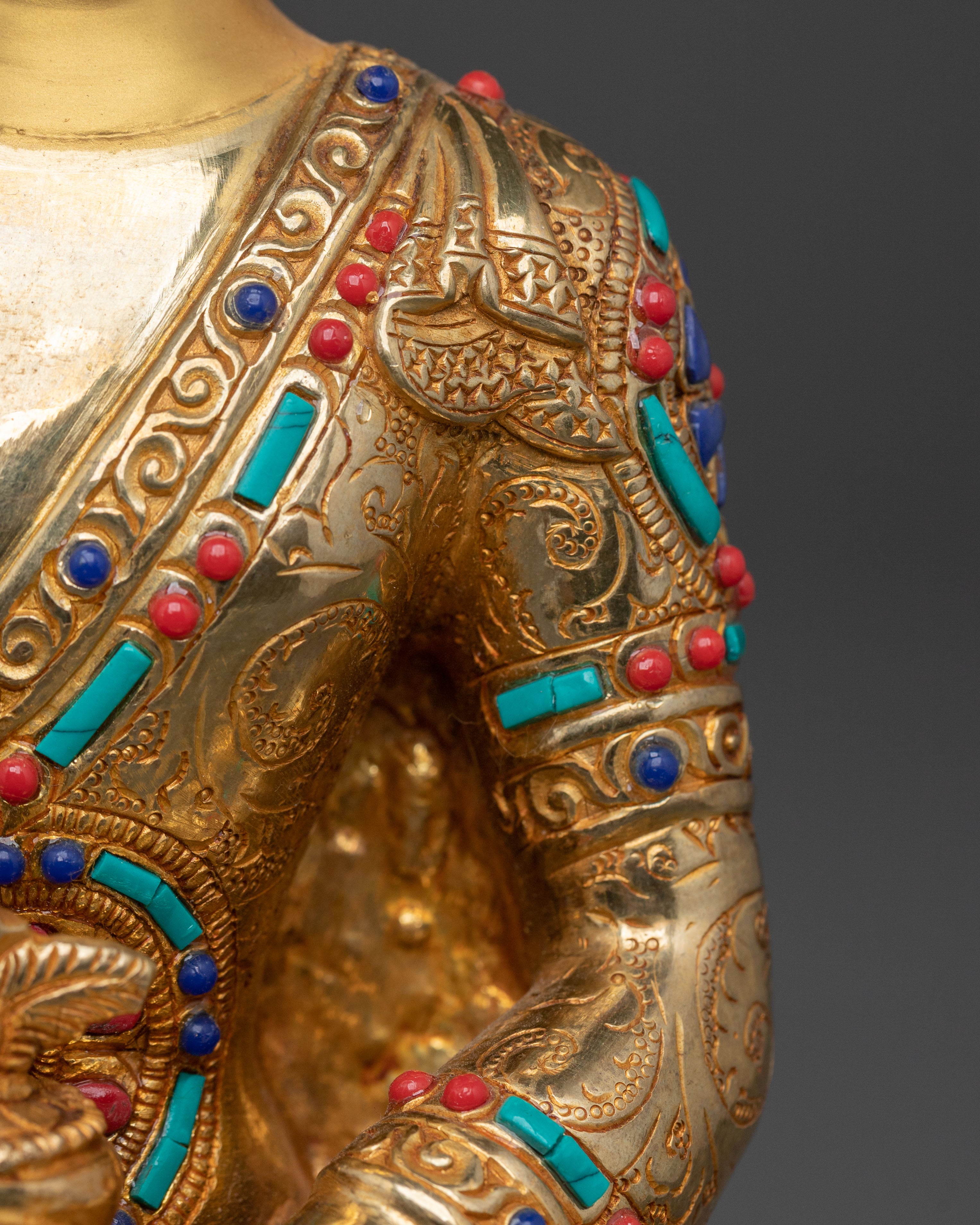 Medicine Buddha Statue: Health Blessing Figurine