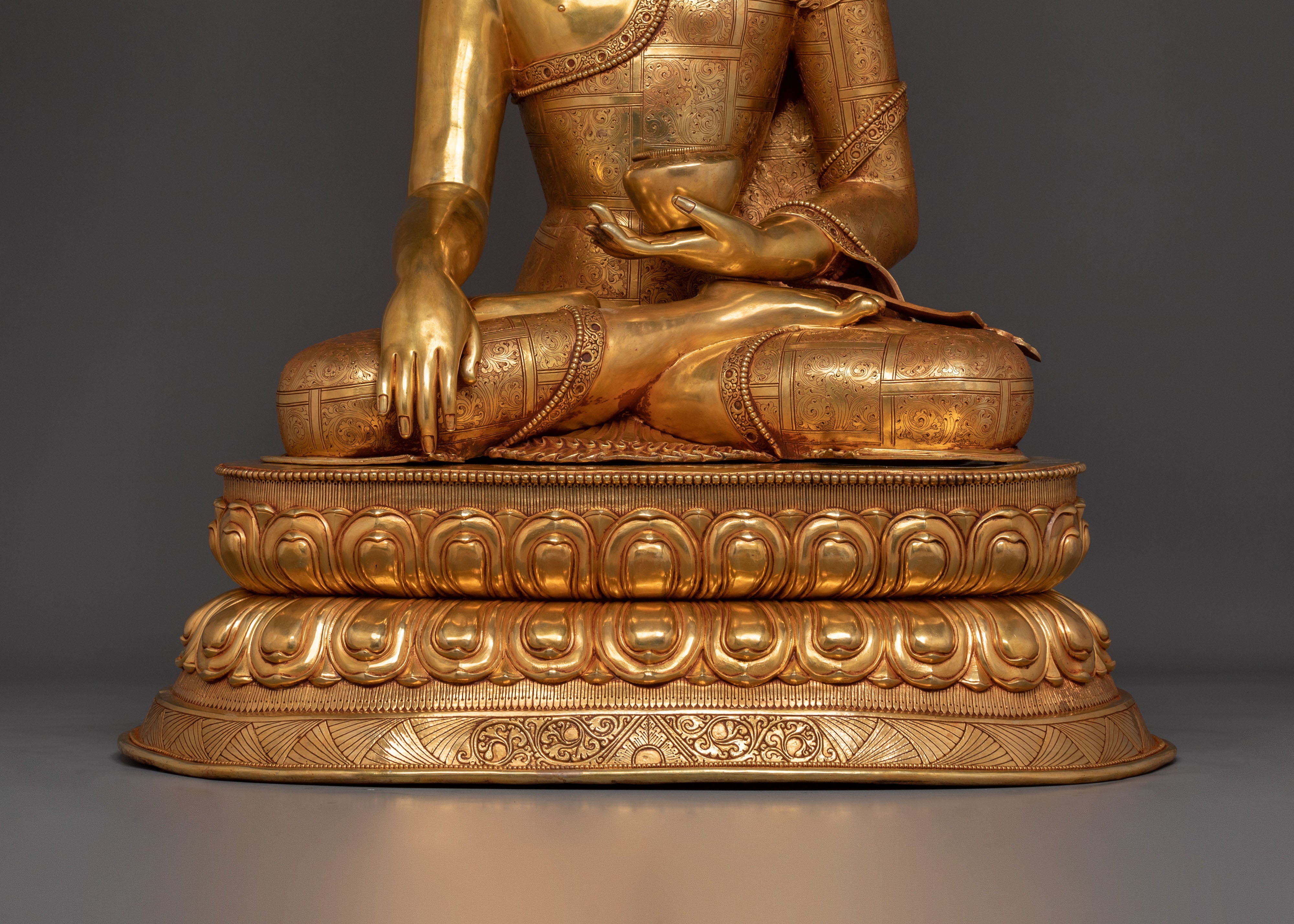 Shakyamuni Buddha Statue | 24K Gold Gilded Buddhist Icon