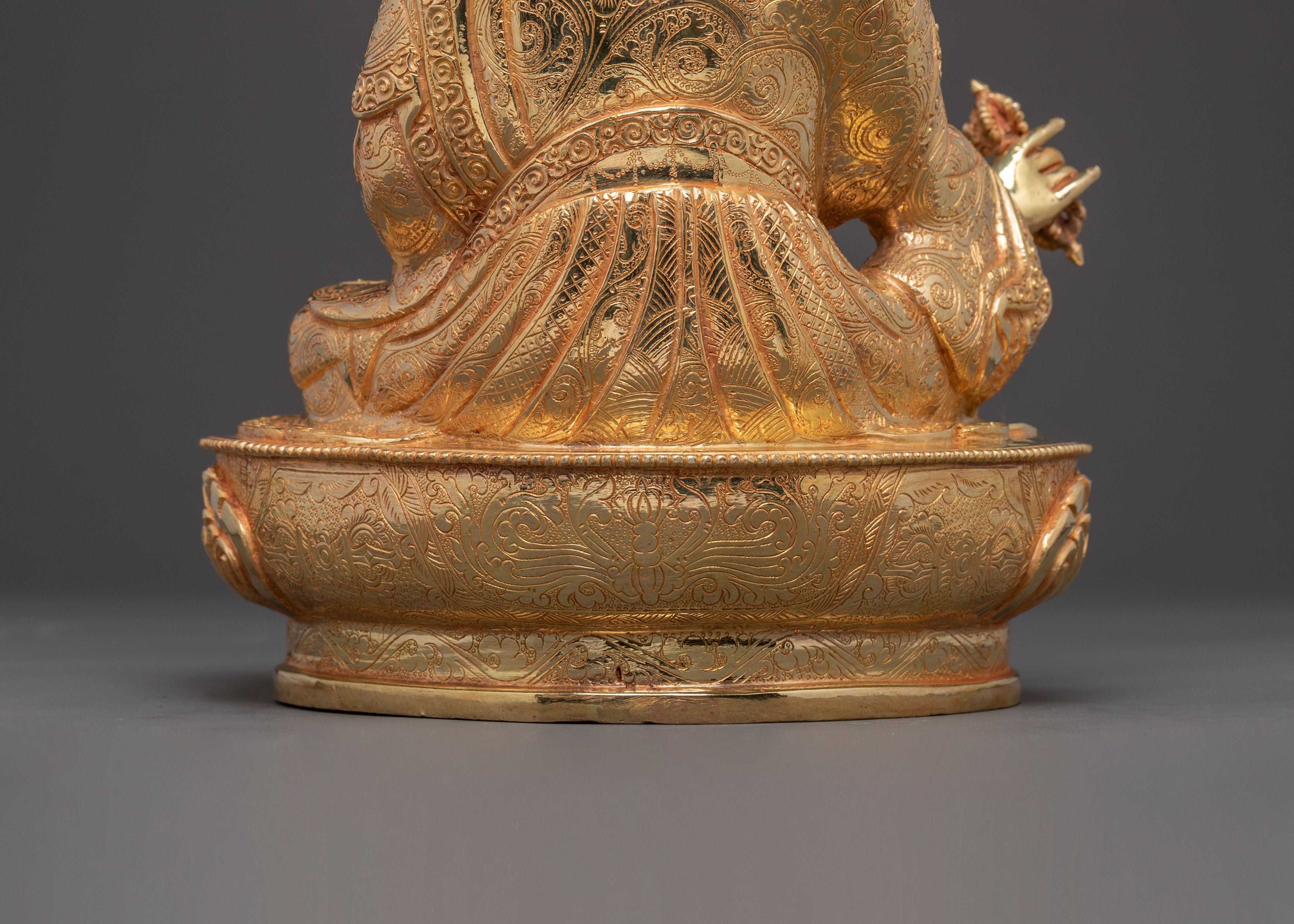 Guru Rinpoche Spiritual Statue – Handcrafted Gold Gilded Statue