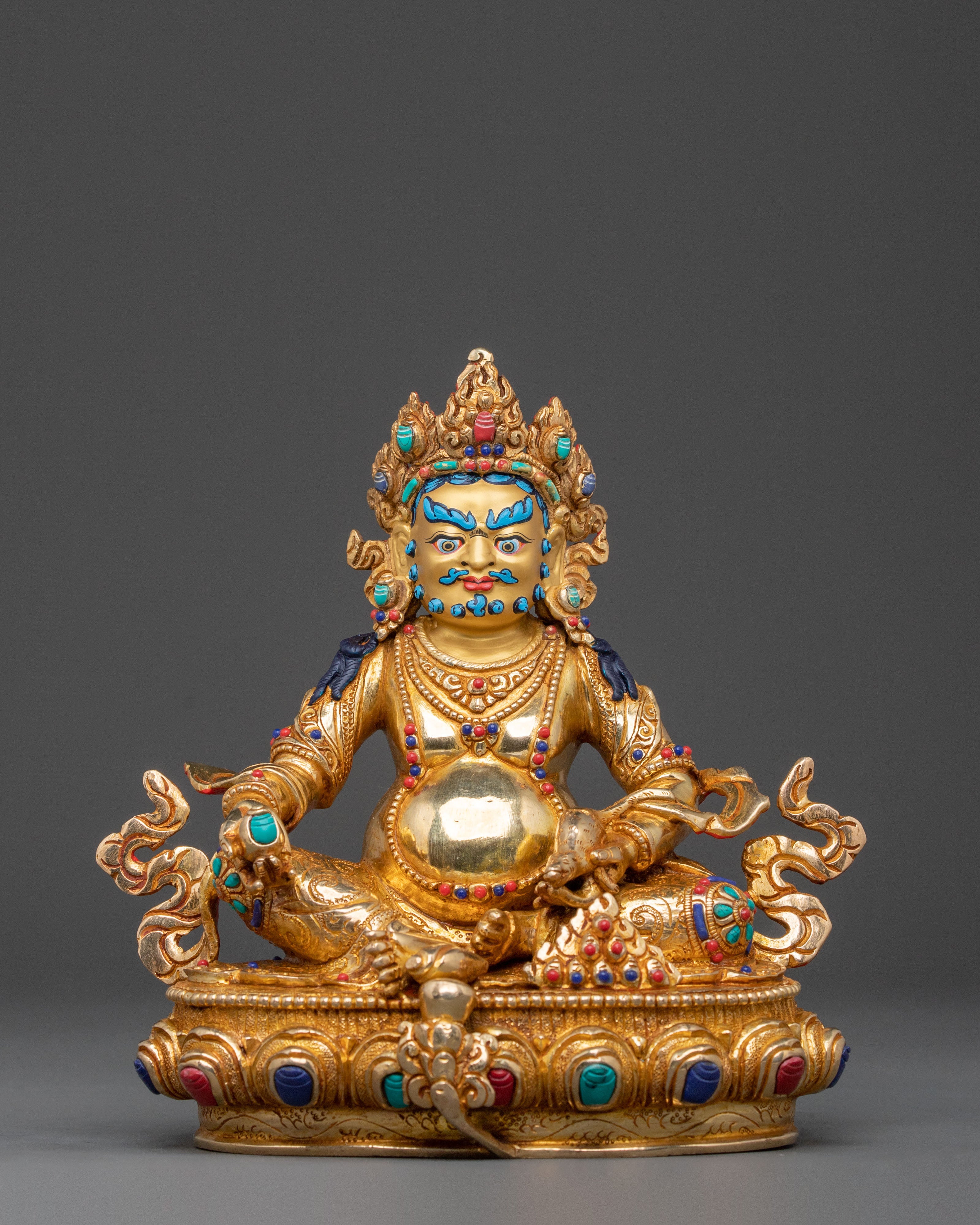 Dzambhala Golden Statue