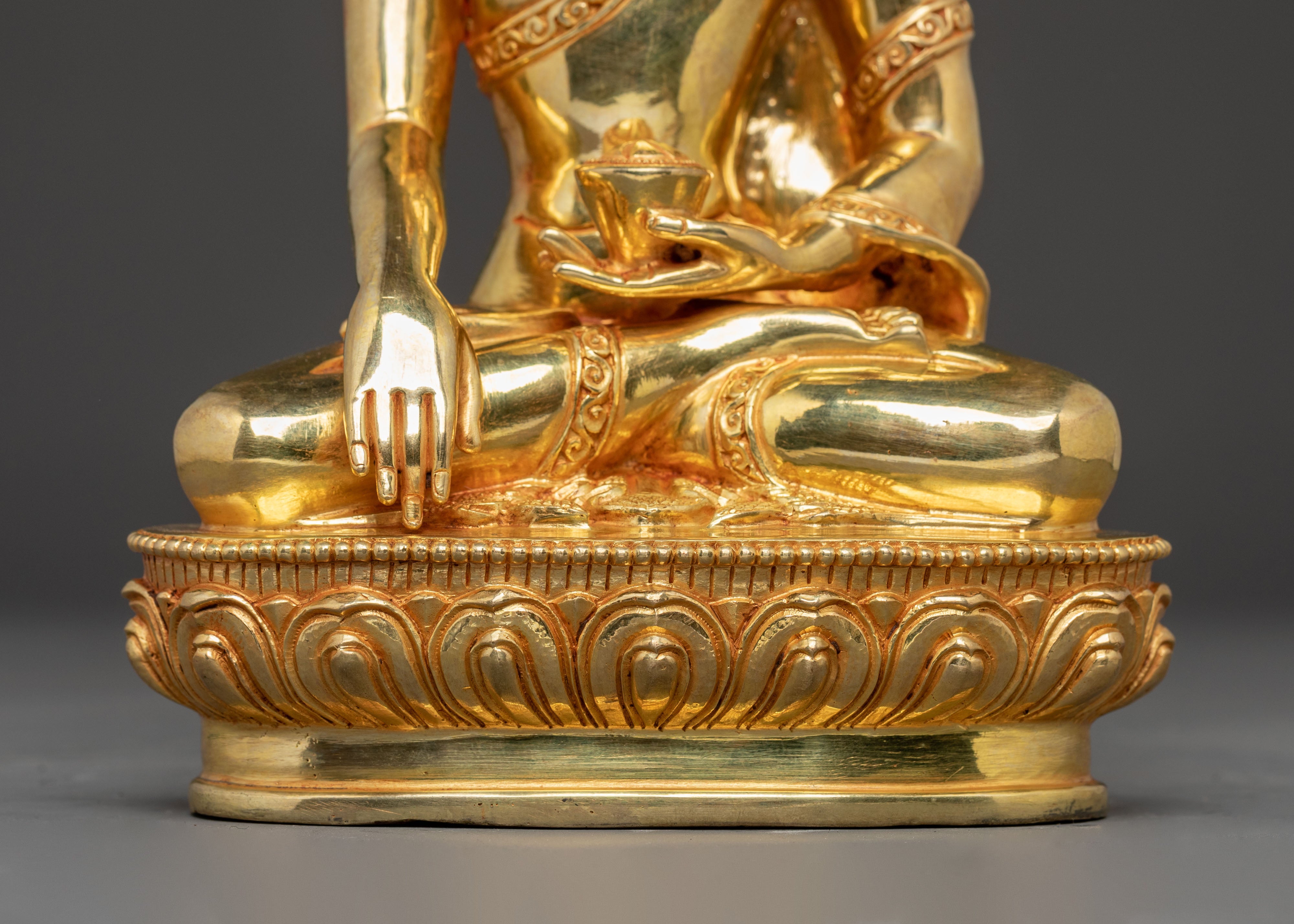 Handcrafted Serene Statue of Buddha Shakyamuni | Gautama Buddha Sculpture
