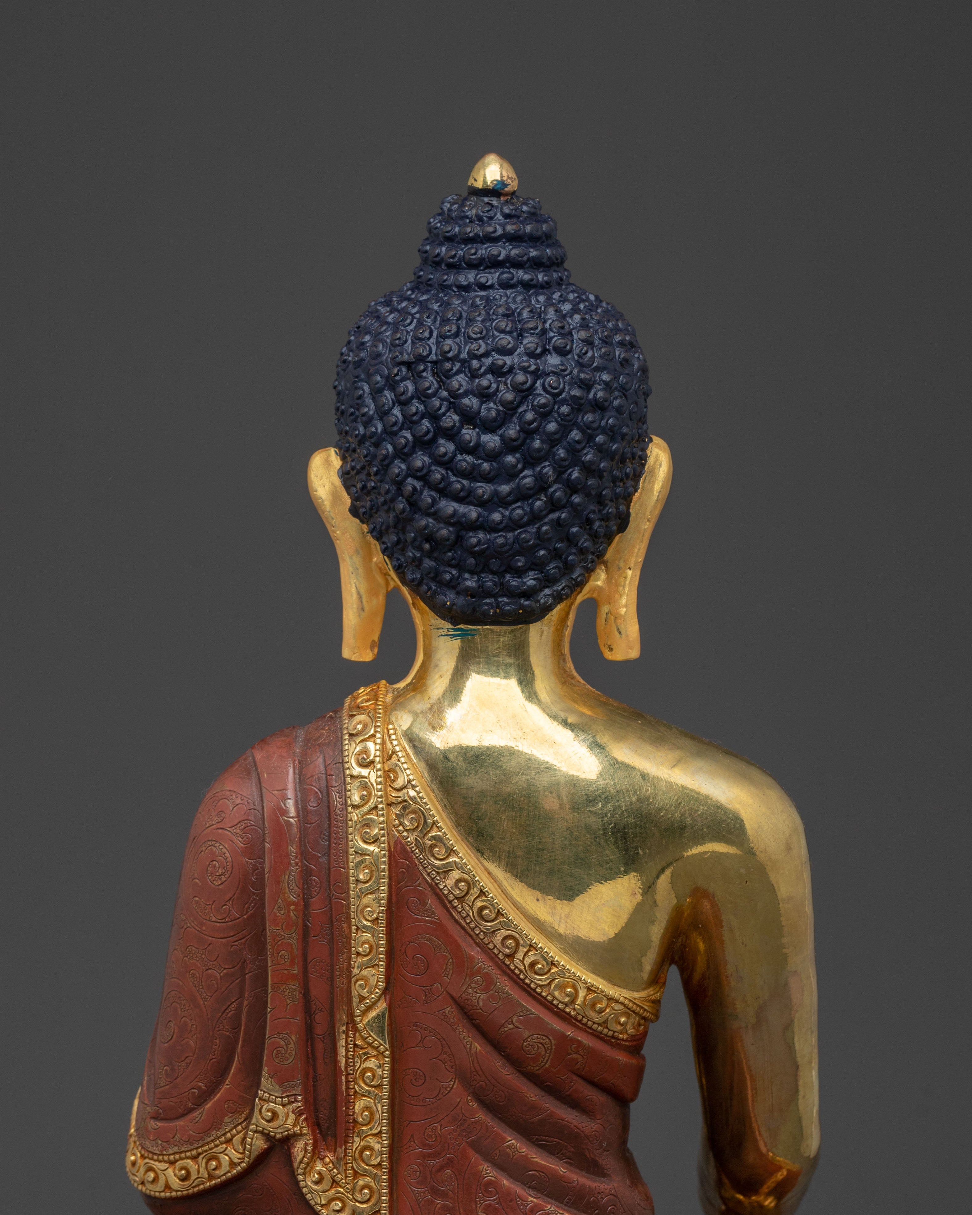buddha of enlightenment shakyamuni sculpture