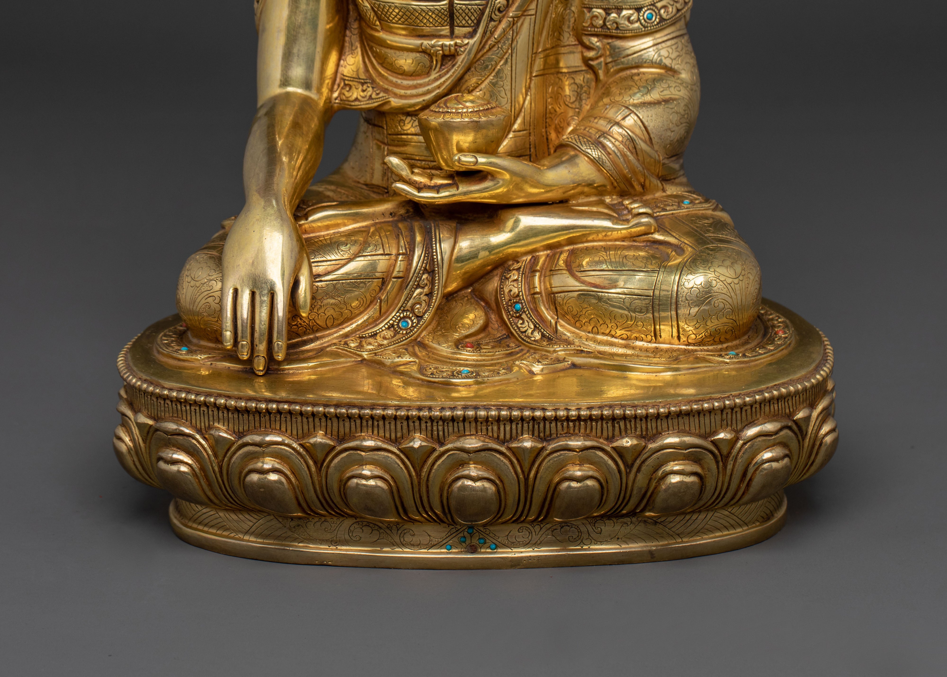 Handmade Shakyamuni Buddha Himalayan Statue