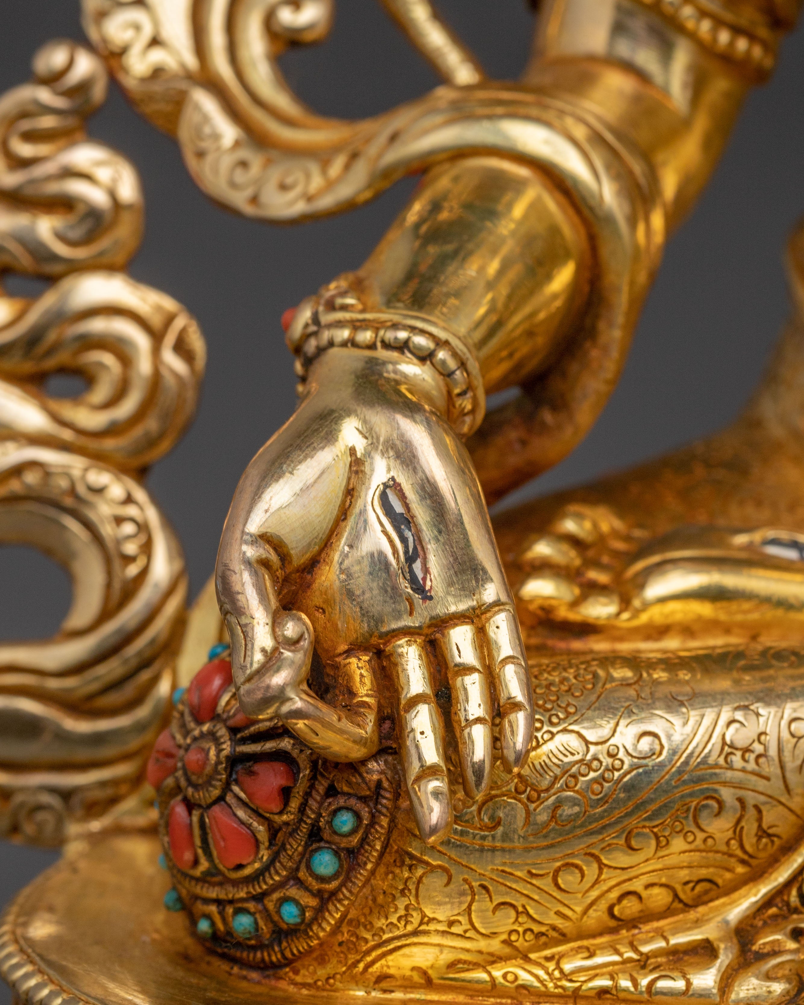 Handcrafted White Tara Sacred Statue – Gilded Perfection