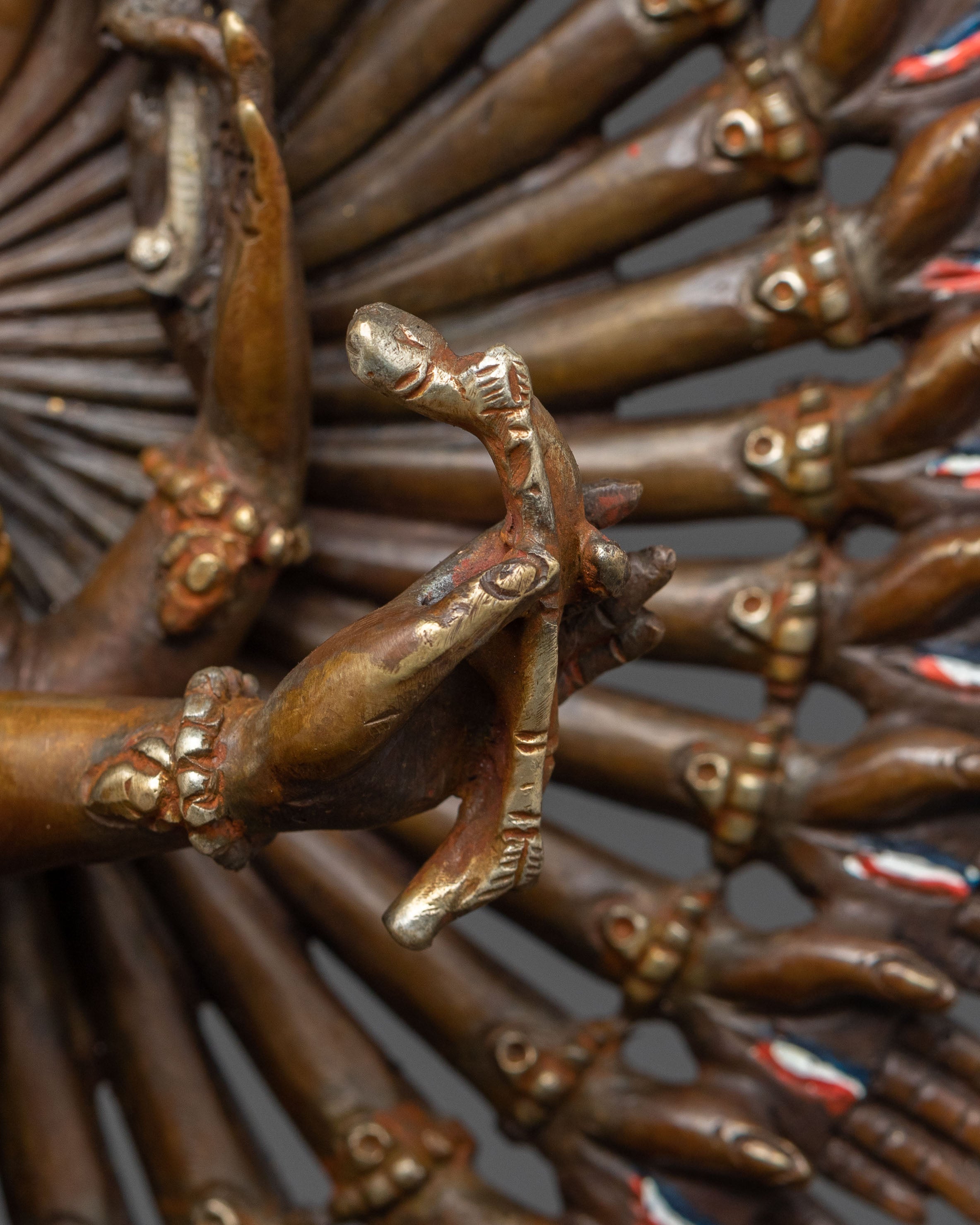 1000 Armed Chenrezig Statue | Divine Form
