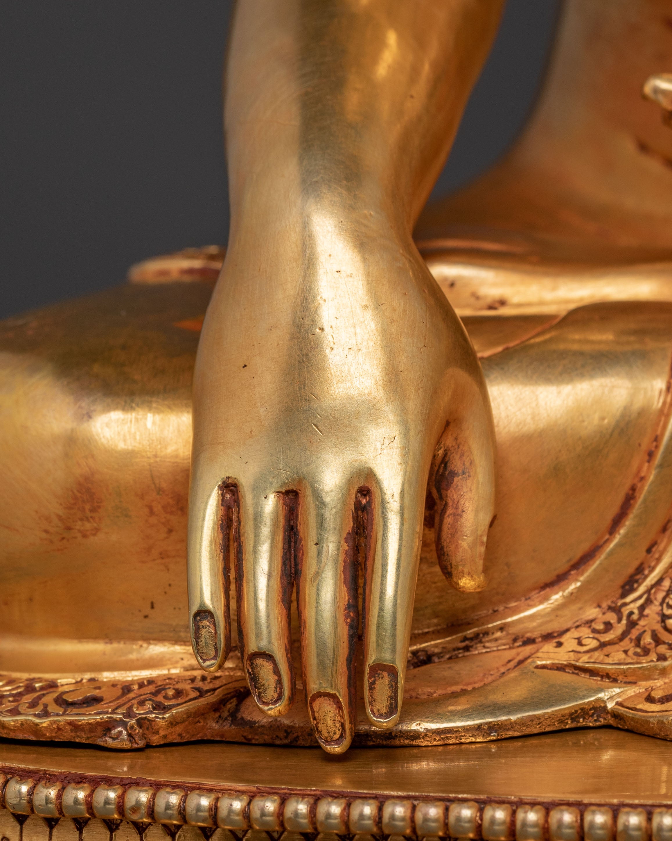 Shakyamuni Buddha Statue | 24K Gold Gilded Figure