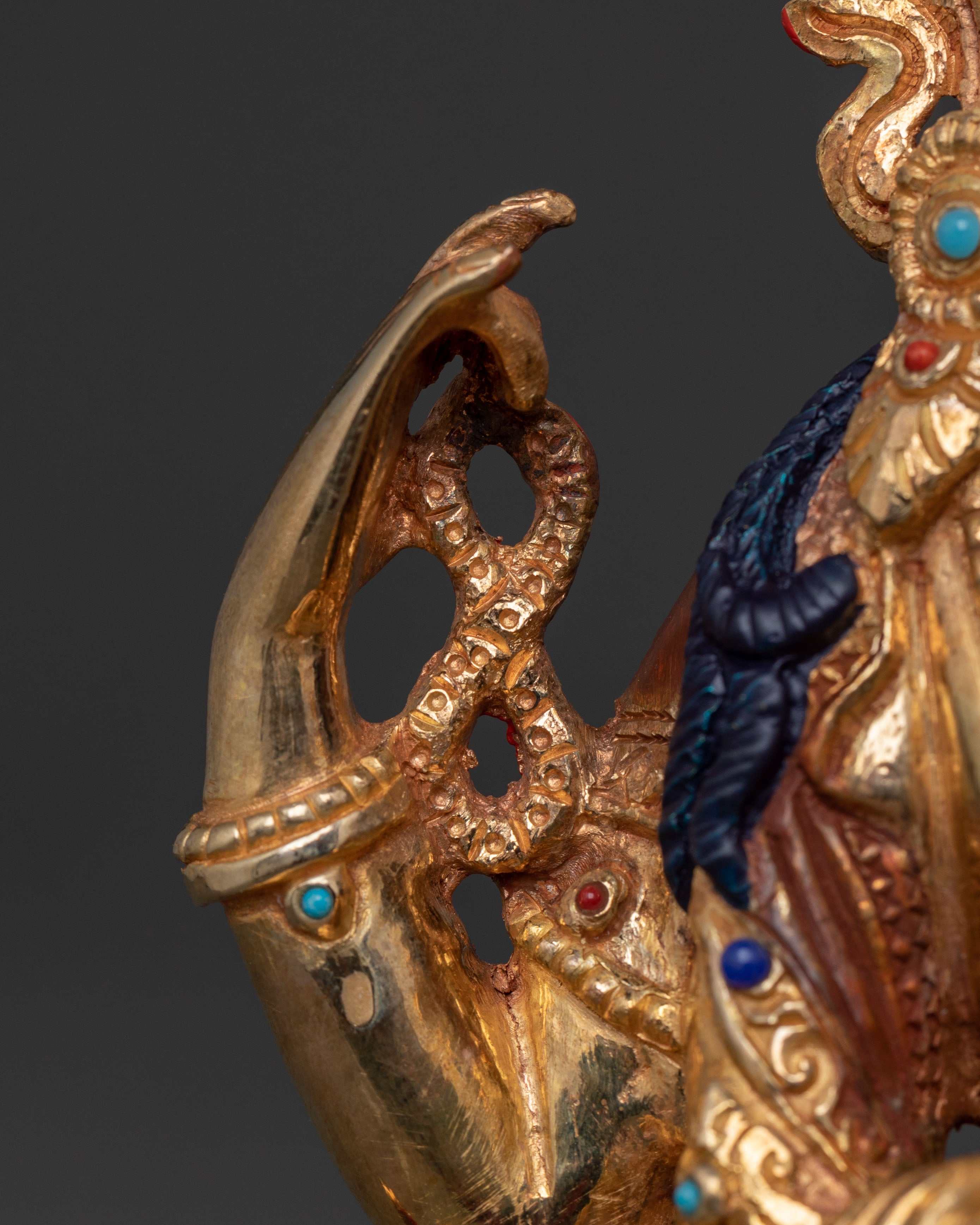 Chenrezig Serene Statue | Symbol of Compassion