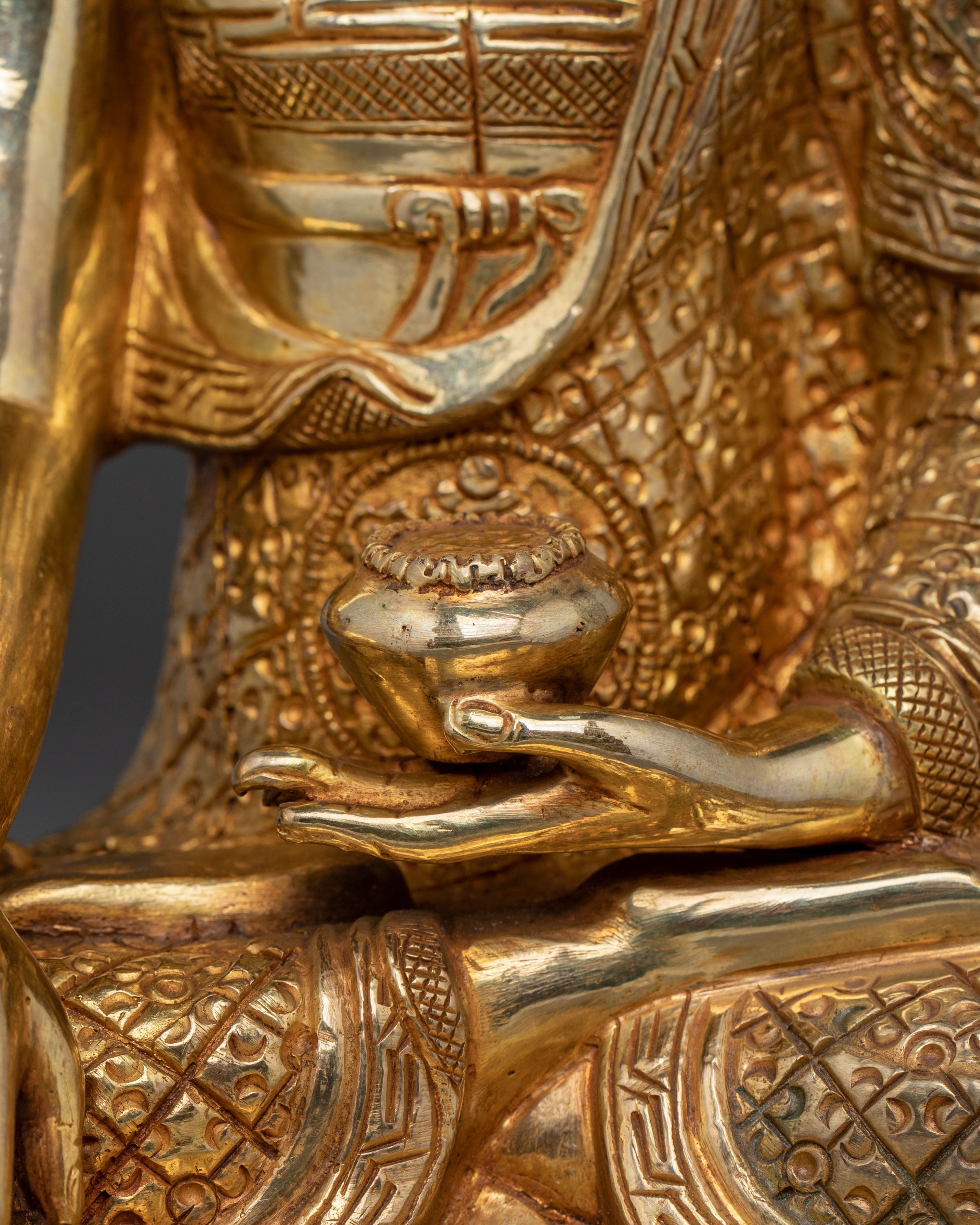 Meditating Buddha: Shakyamuni Statue | Altar Decor