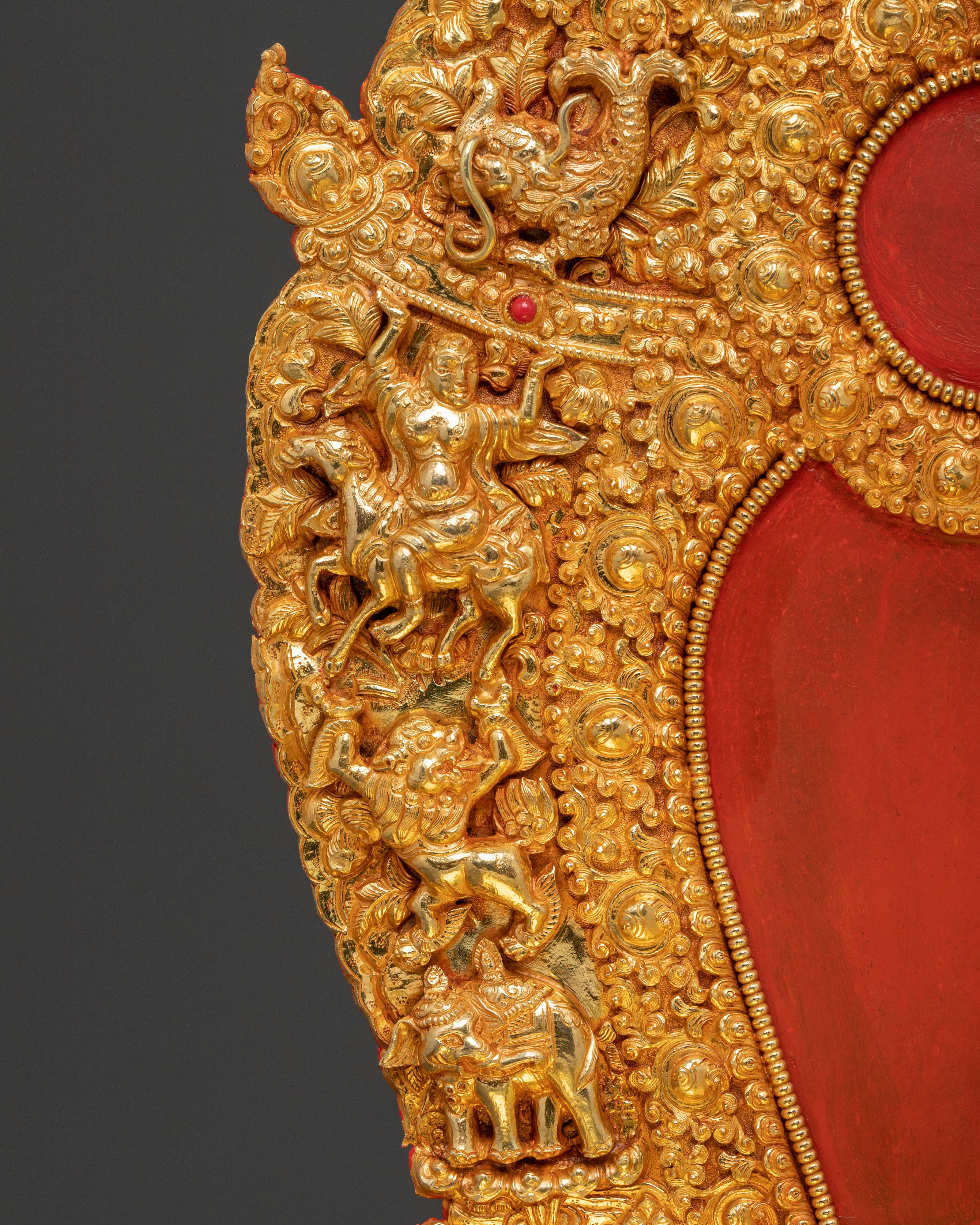 Handcrafted Throne | Embodiment of Divine Presence