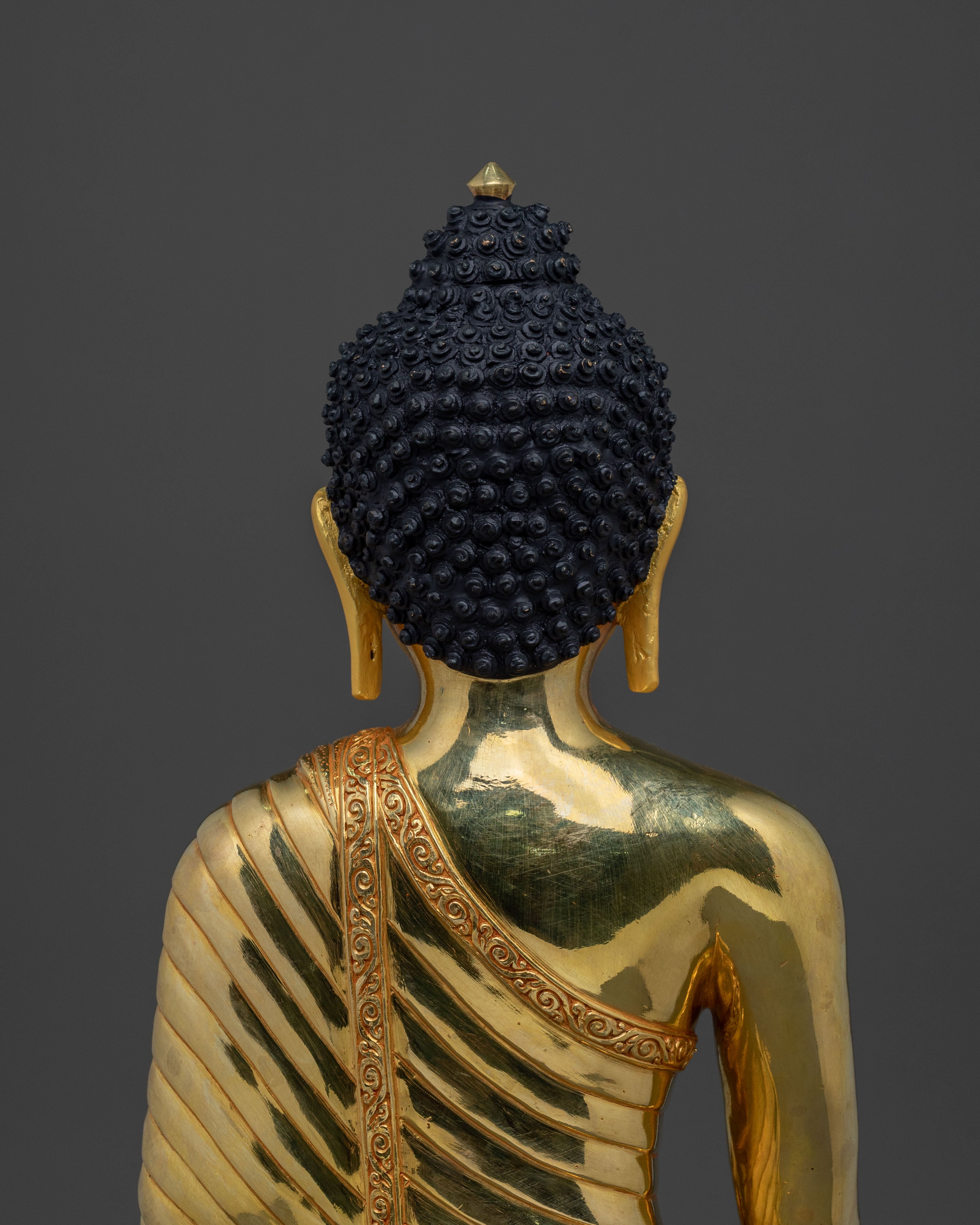 historical founder of buddhism shakyamuni buddha statue