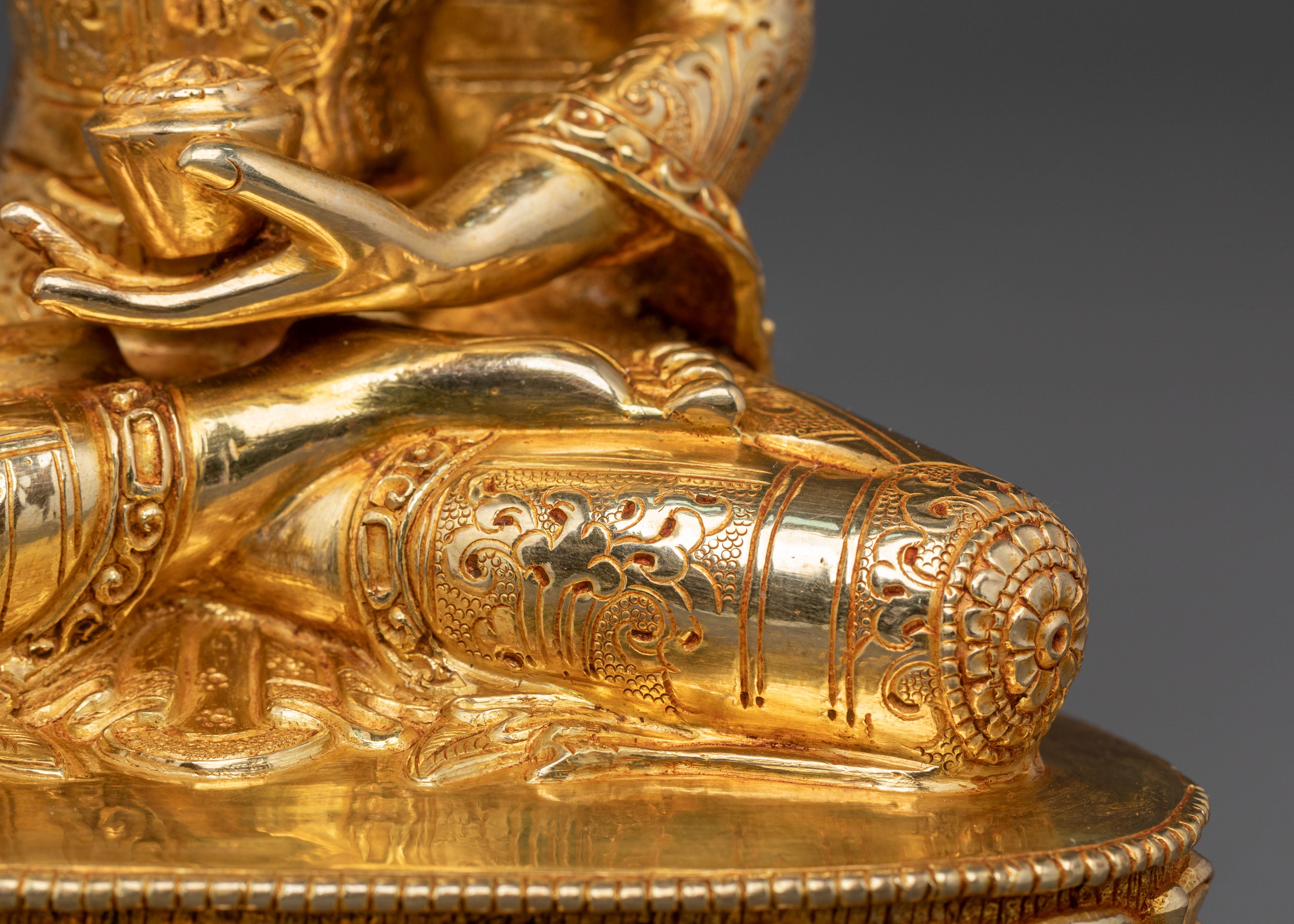 Shakyamuni Buddha Statue | Timeless Symbol of Awakening