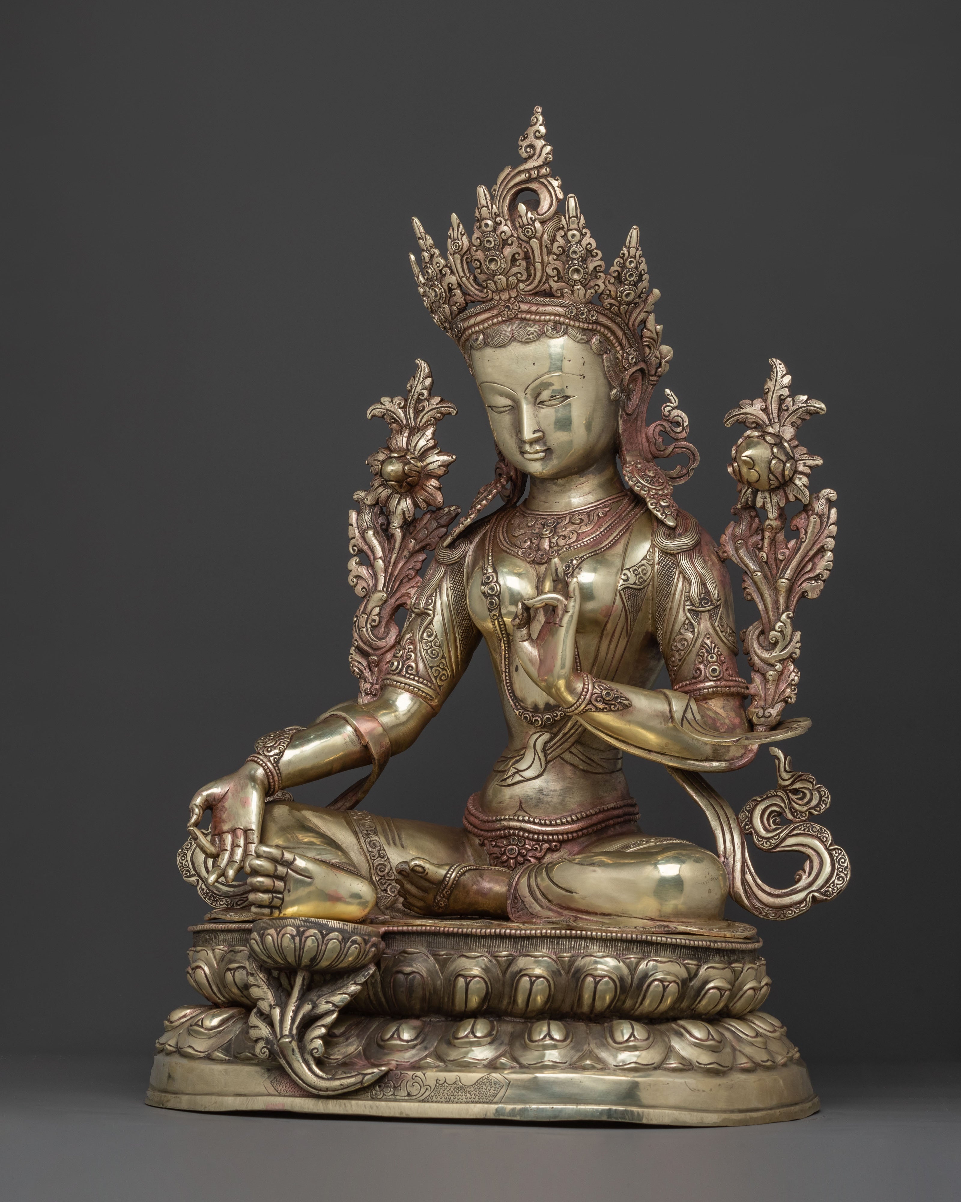 Green Tara Swift Statue: Copper Embodiment of Compassion