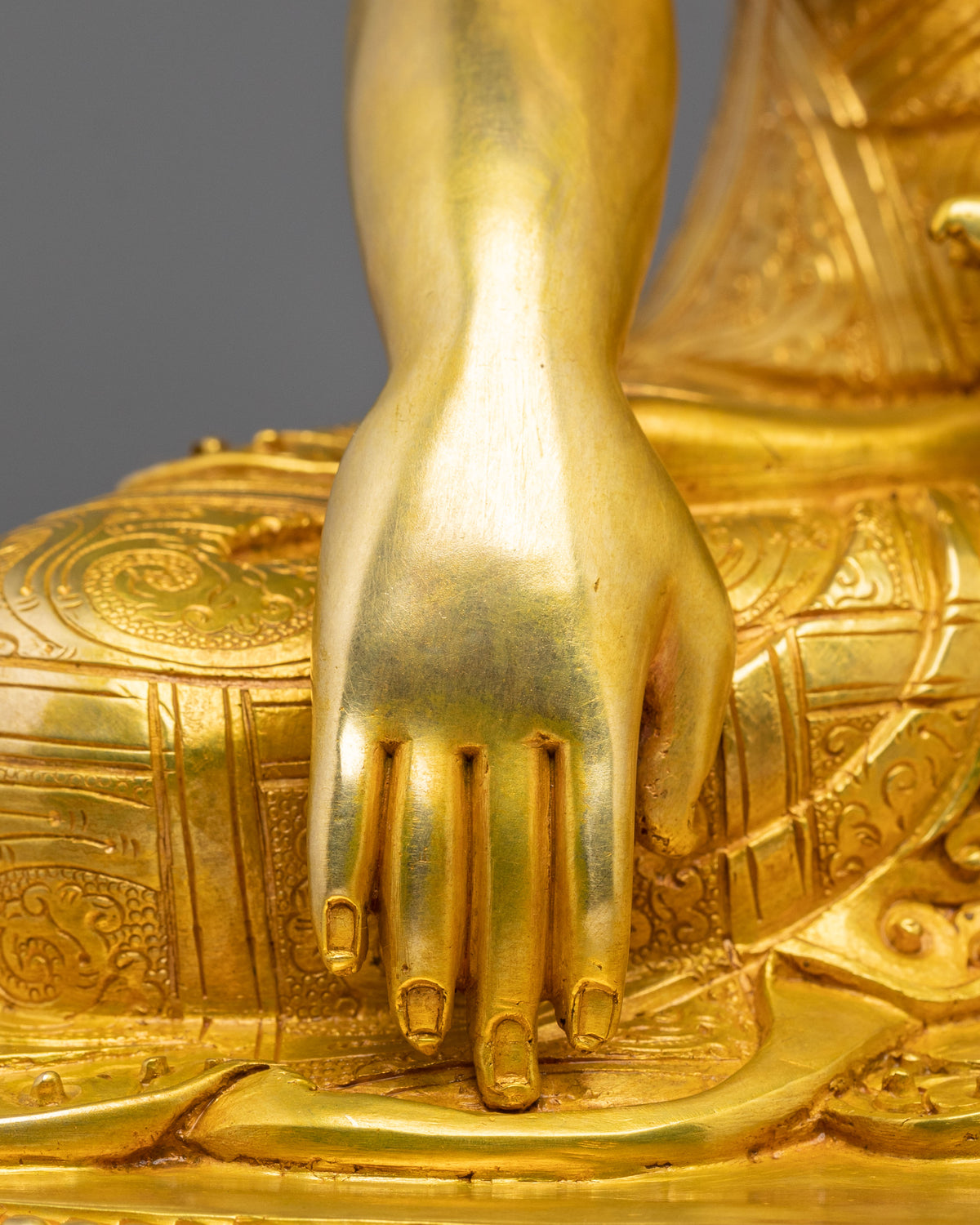 Shakyamuni Buddha Statue | Hand-Carved Buddhist Figurine