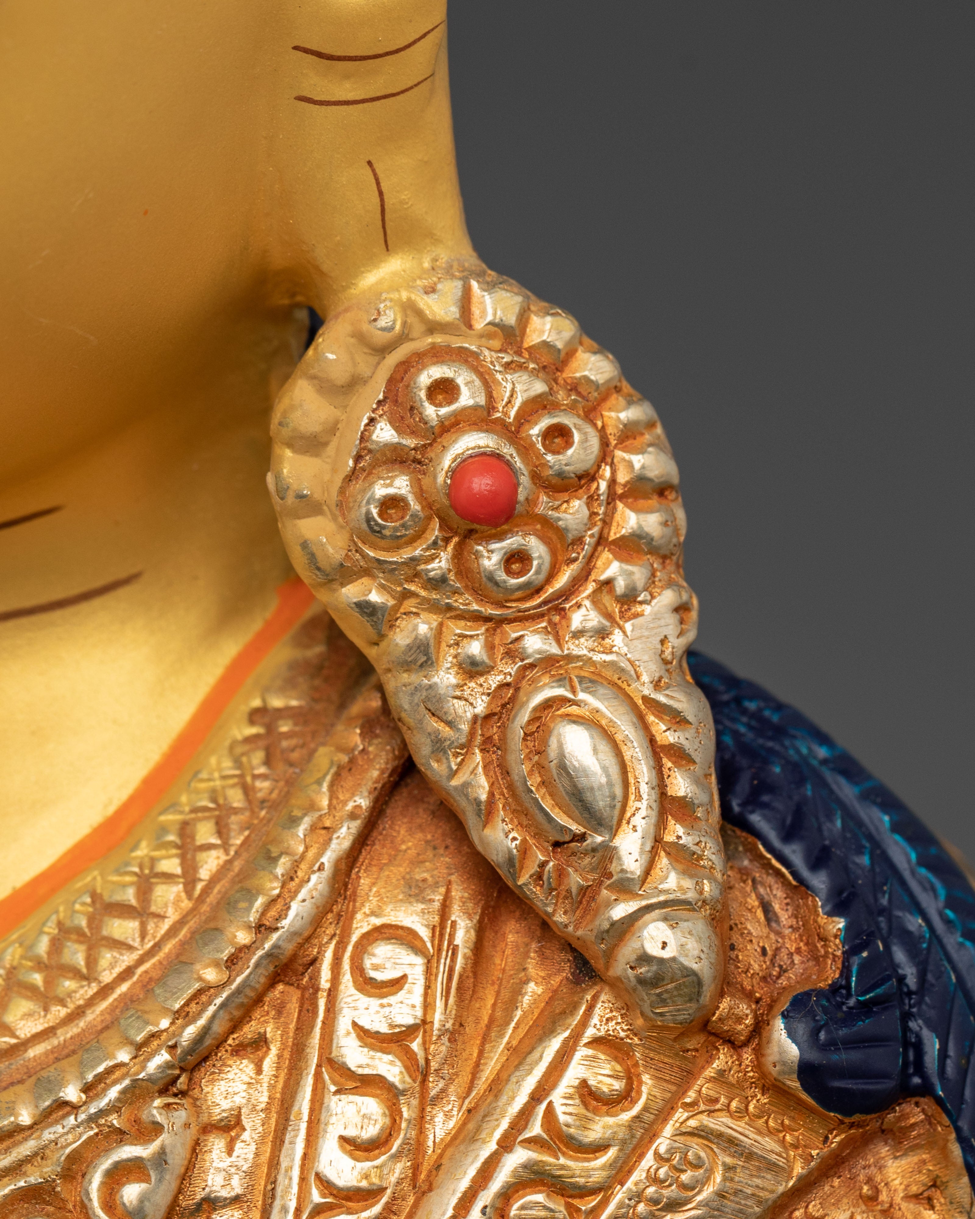 Guru Rinpoche Sacred Statue | Tibetan Buddhist Guru Figurine